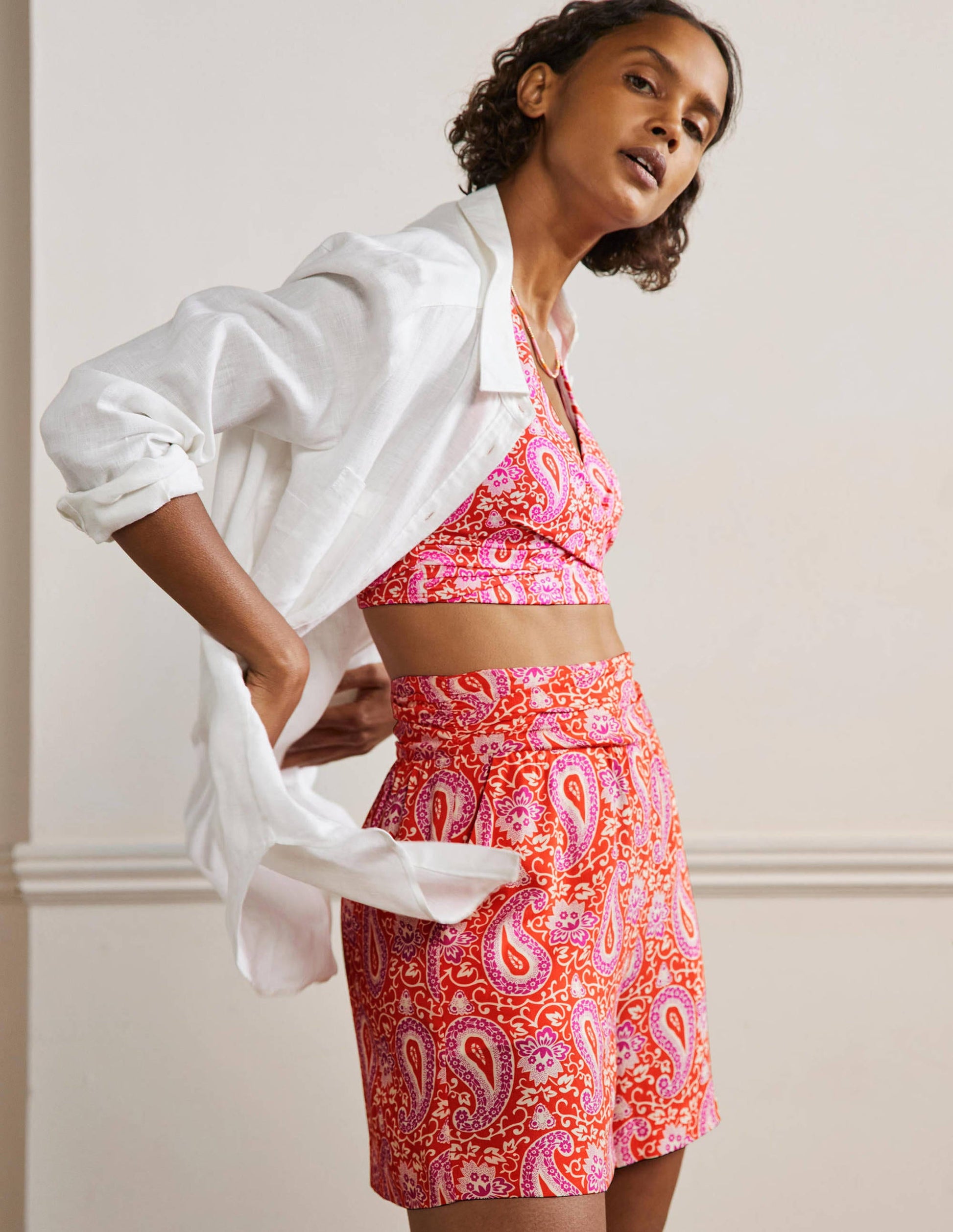 Short à ceinture froncée-Papaye, motif Enchanting Paisley-1