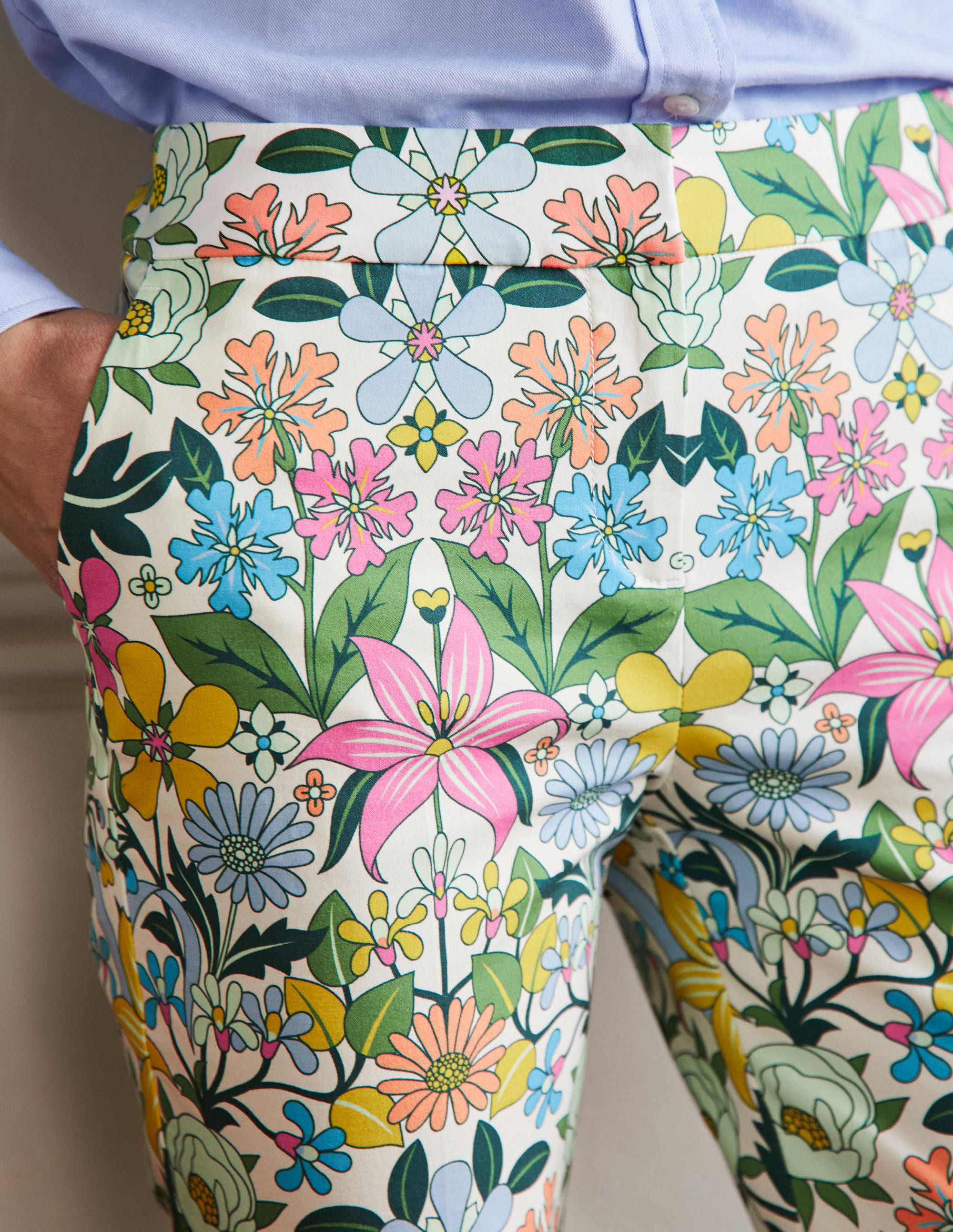 Richmond 7/8 Trouser-Ivory, Botanical Terrace - Image 2