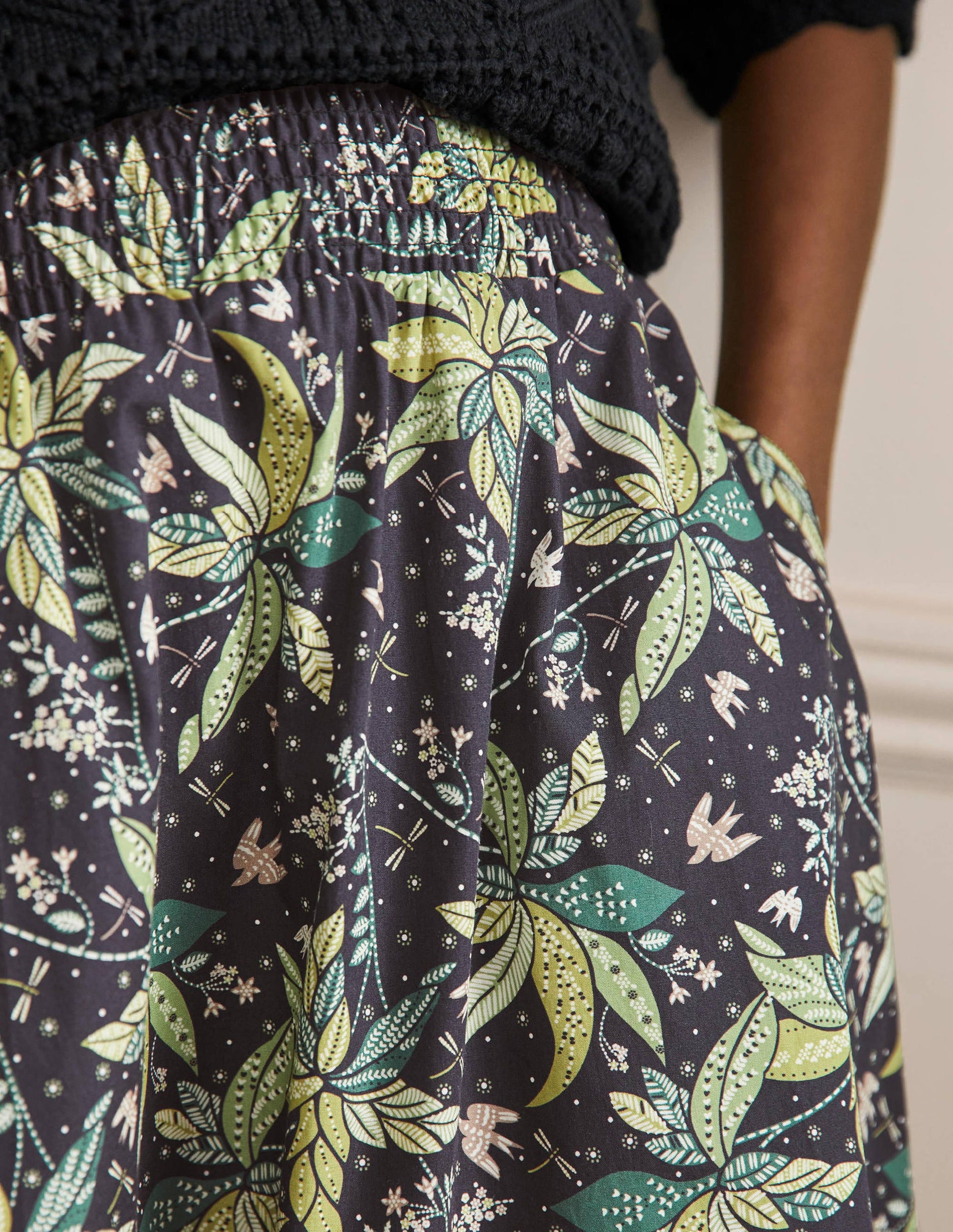 Shirred Waist Cotton Skirt-Black, Oriental Cascade-2