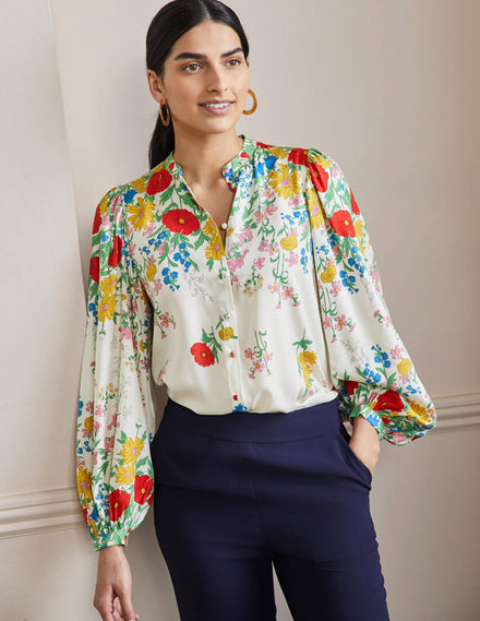 Anna Bluse mit Blousonärmeln-Naturweiß, Botanikmuster