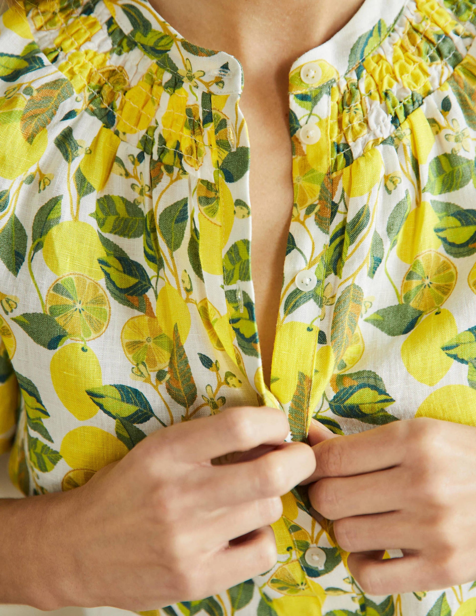 Blouse manches courtes à smocks-Ivoire, citron grimpant-2