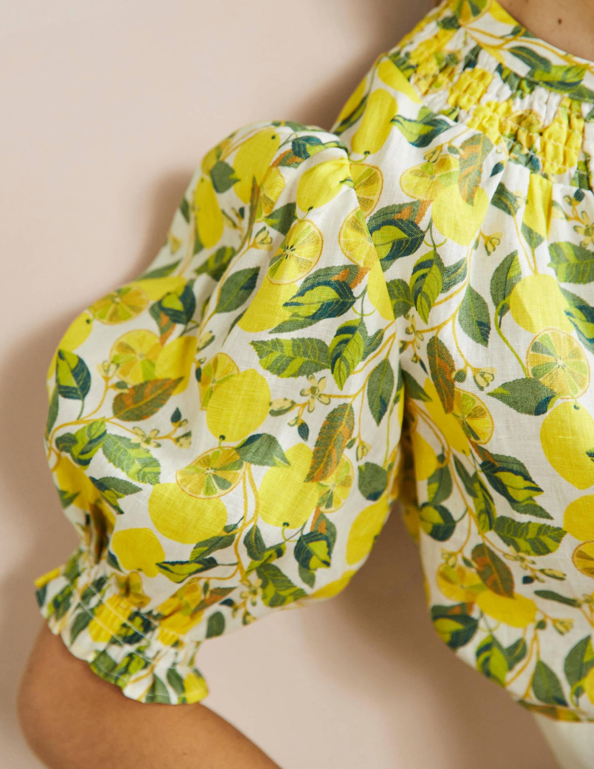 Blouse manches courtes à smocks-Ivoire, citron grimpant-5