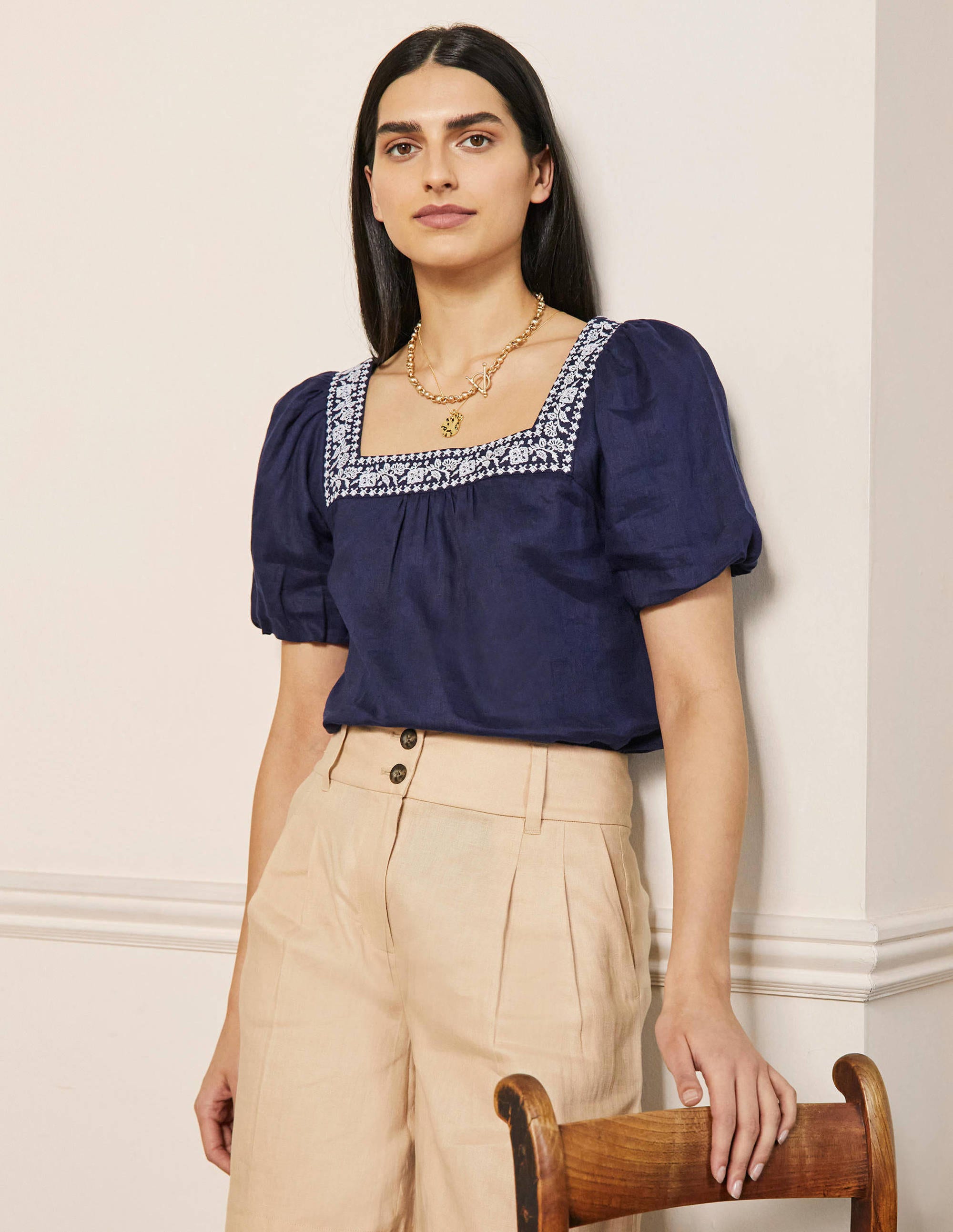 Top à col carré en lin-Broderie bleu marine - Image 4