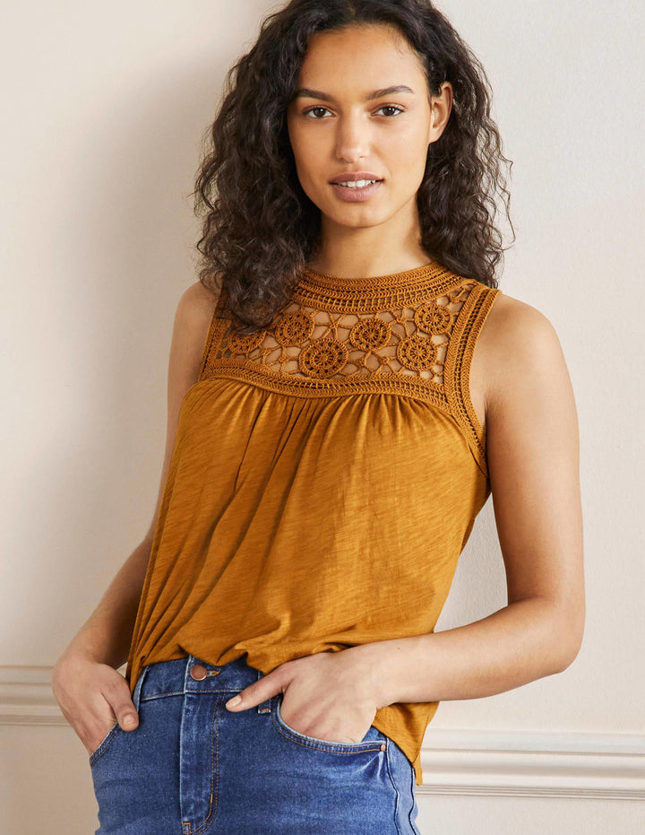 Anais Jerseyoberteil mit Häkeldetails-Weihrauch