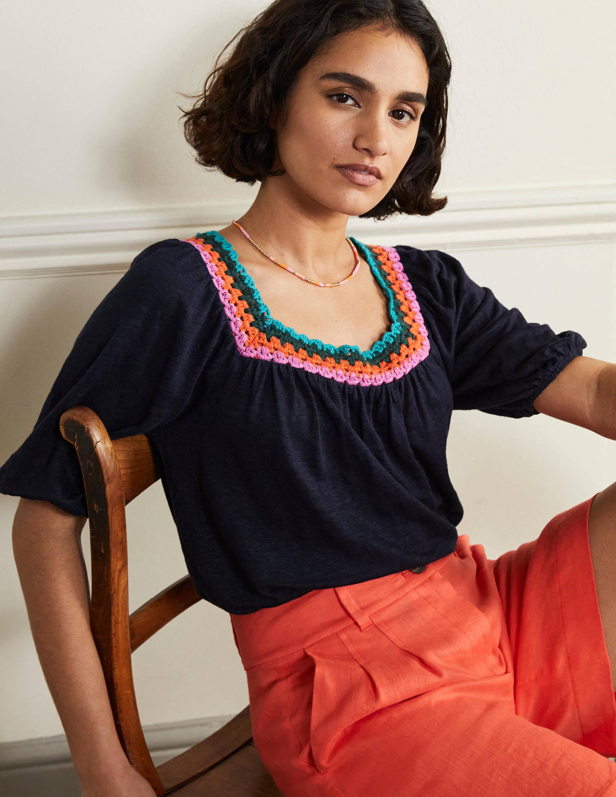 Top à manches bouffantes et détail crocheté-Bleu marine - Image 1