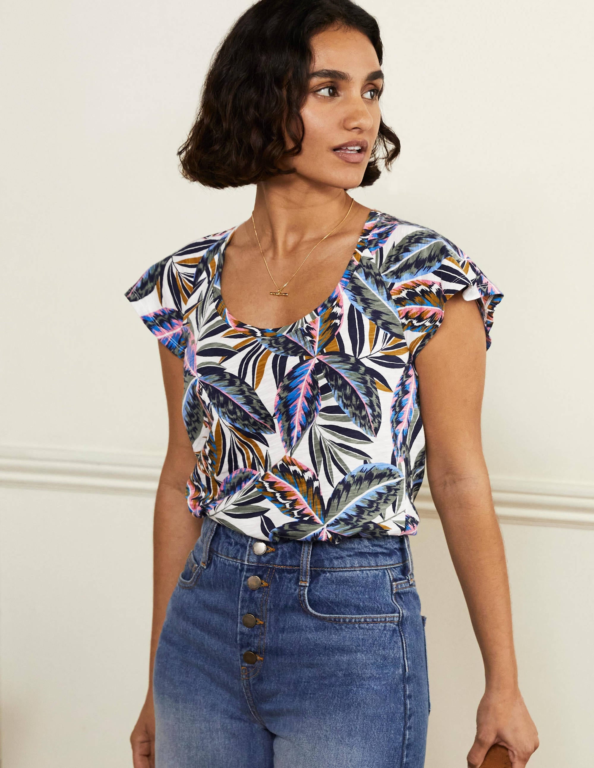 T-shirt col U à manches aériennes-Multi, motif Exotic Leaves - Image 1