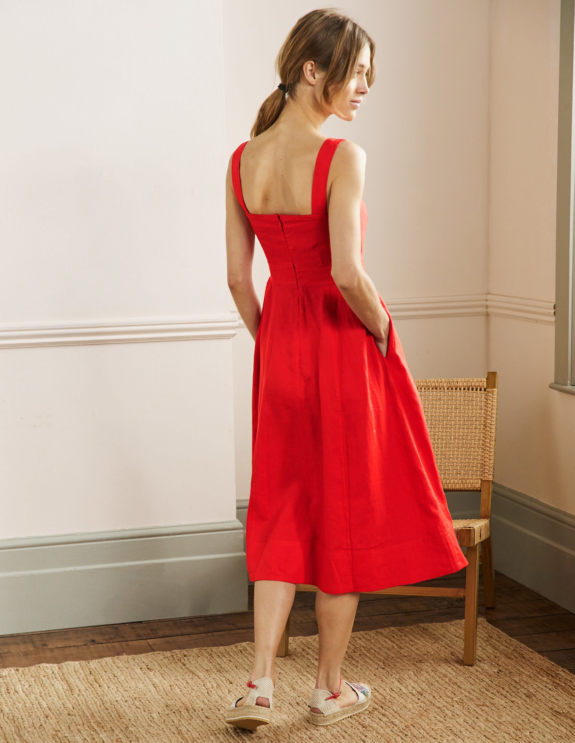Virginie Midikleid aus Leinen-Kirschrot - Image 3