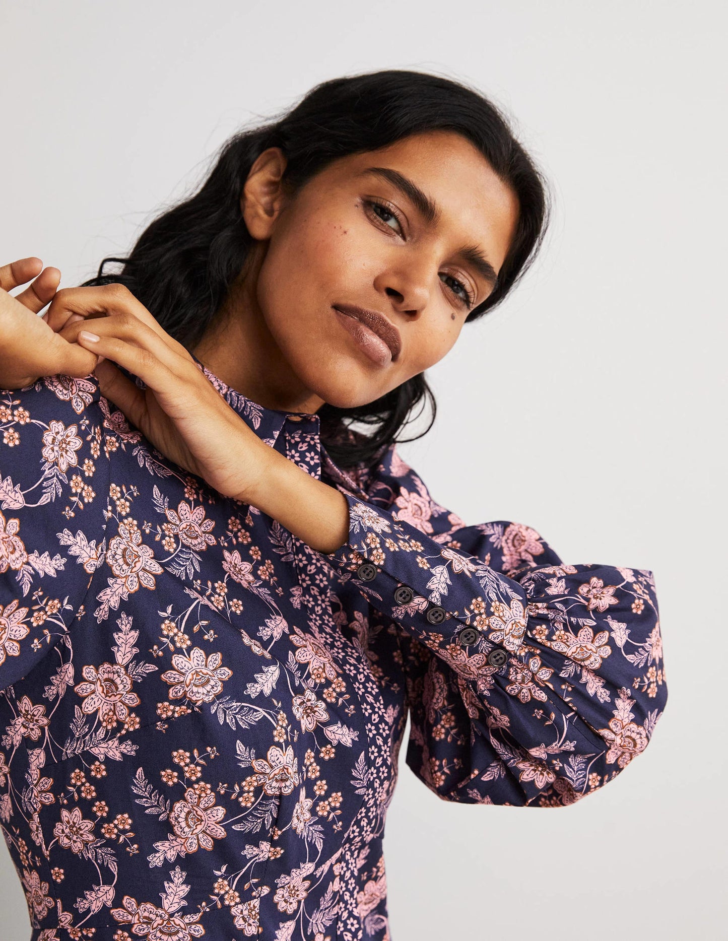 Midi-Hemdblusenkleid in Empire-Form-Navy, Chintz-Blumen