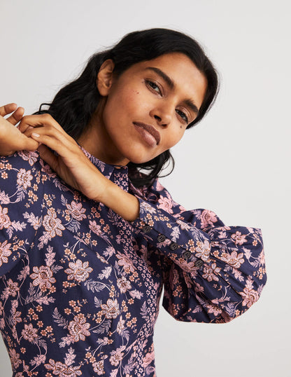 Midi-Hemdblusenkleid in Empire-Form-Navy, Chintz-Blumen-3