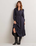 Satin-Midikleid mit Plisseefalten-Marineblau