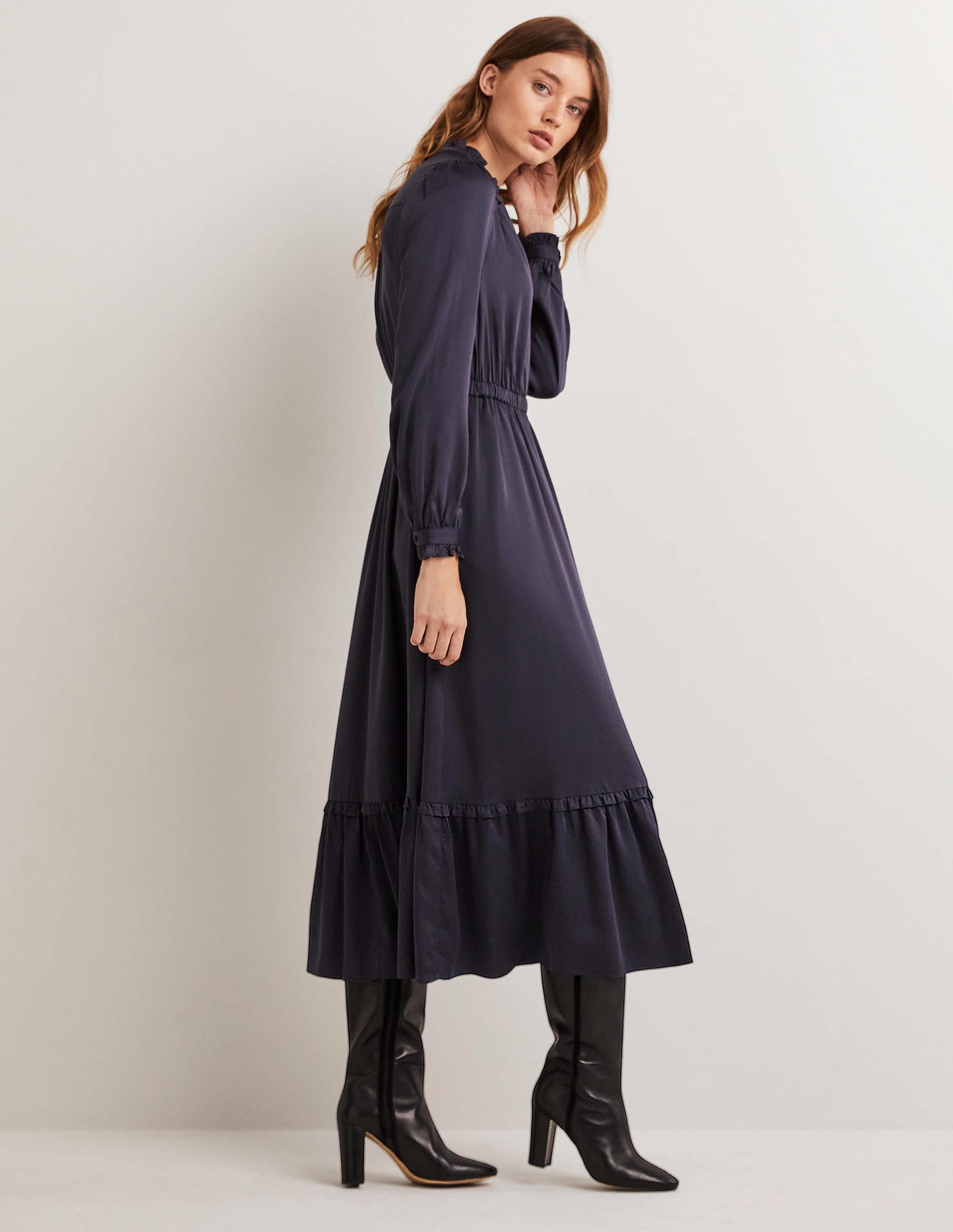 Satin-Midikleid mit Plisseefalten-Marineblau - Image 4