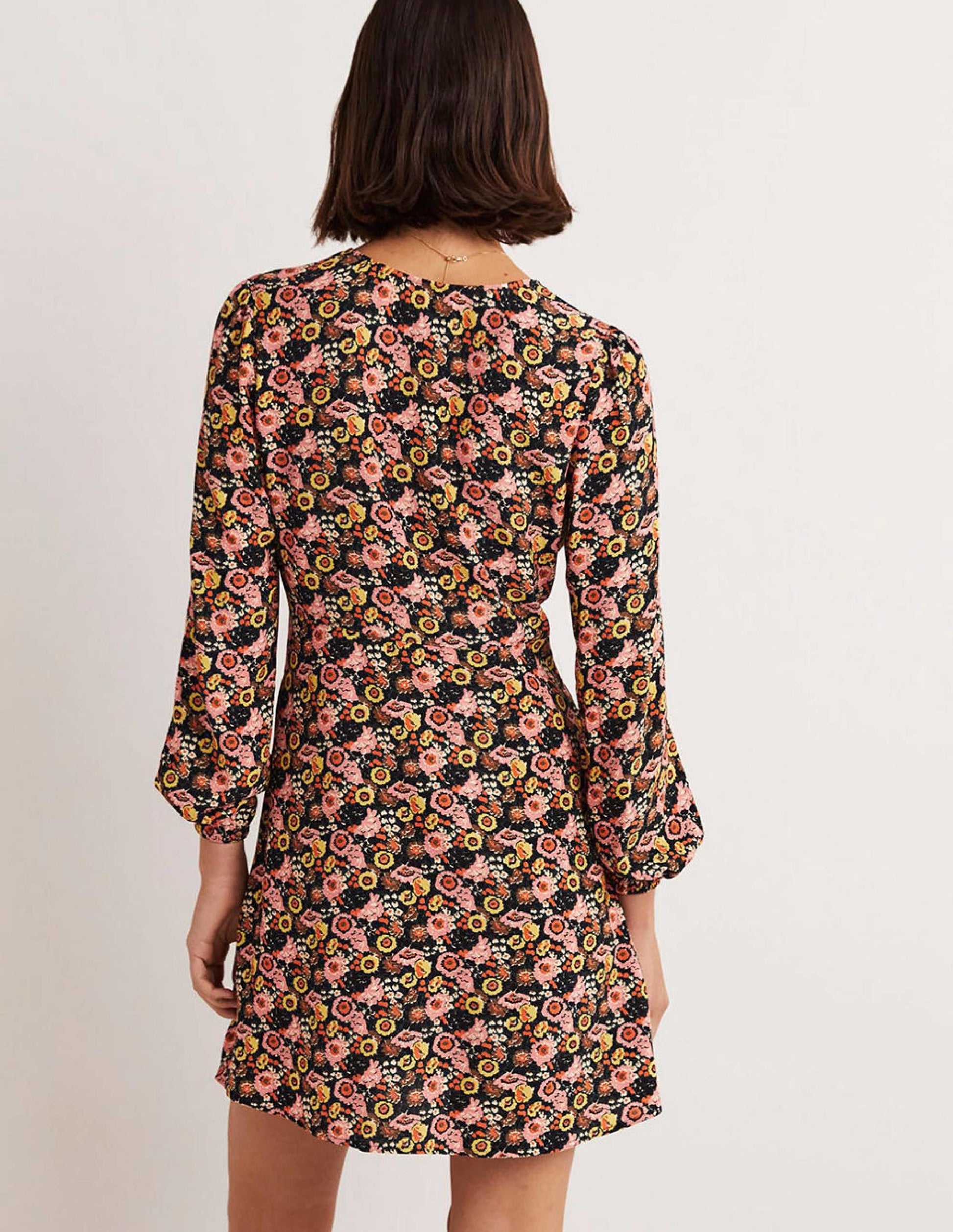 Kleid mit V-Ausschnitt-Mandelblütenrosa, Blumenillusion-3