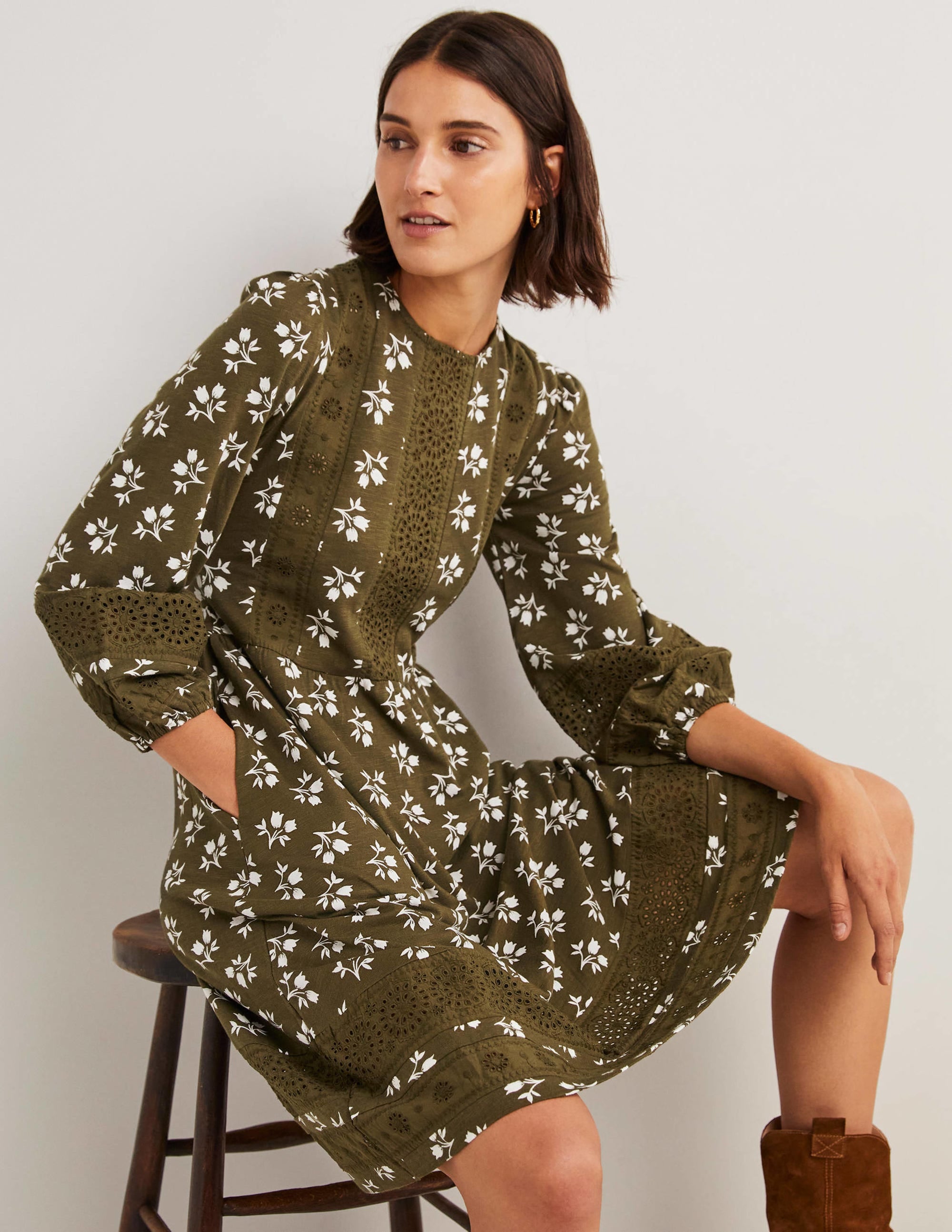 Robe ornementée en jersey-Basilic, motif Bouquet Bud - Image 1
