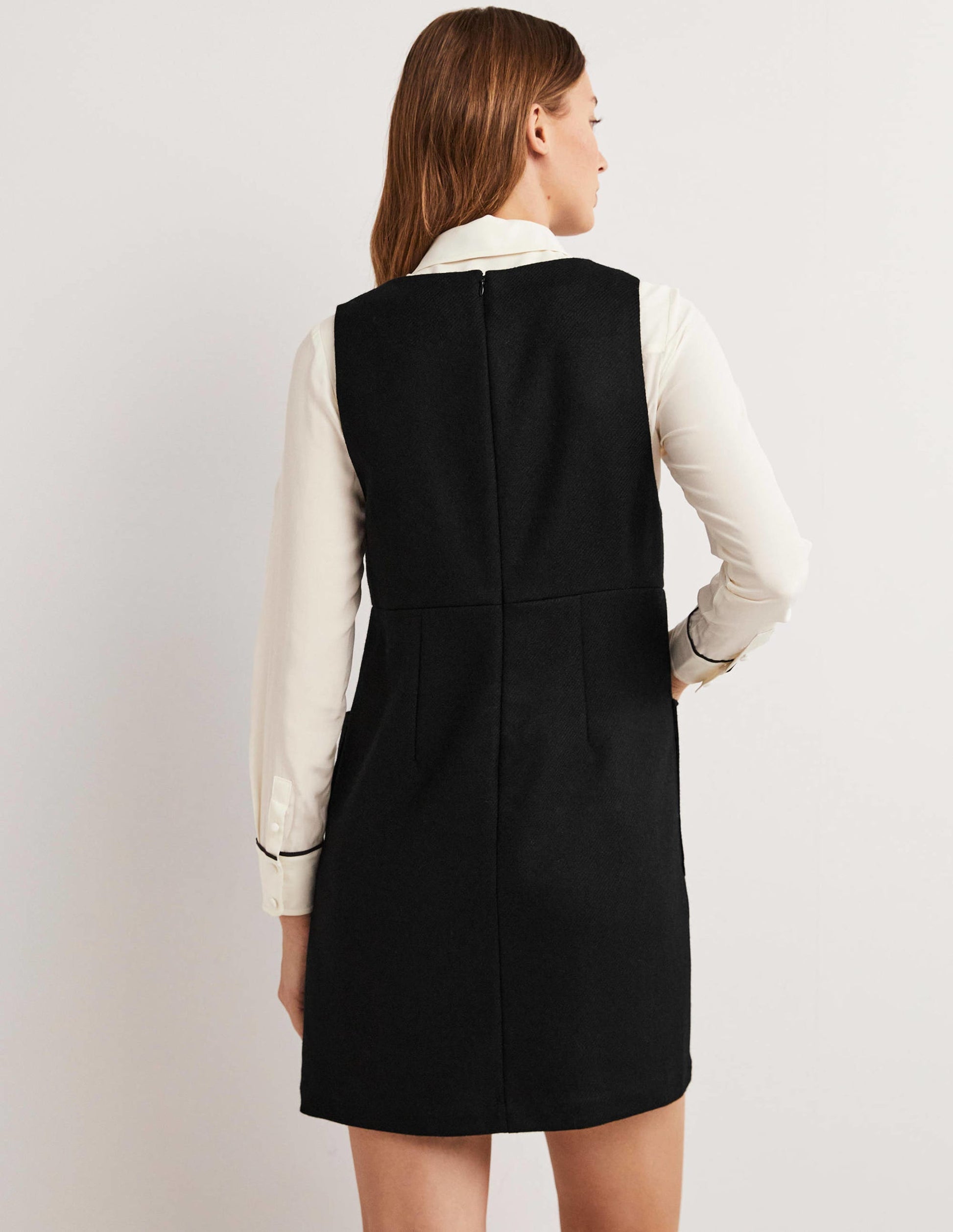 Mini robe fourreau à col V-Noir-3