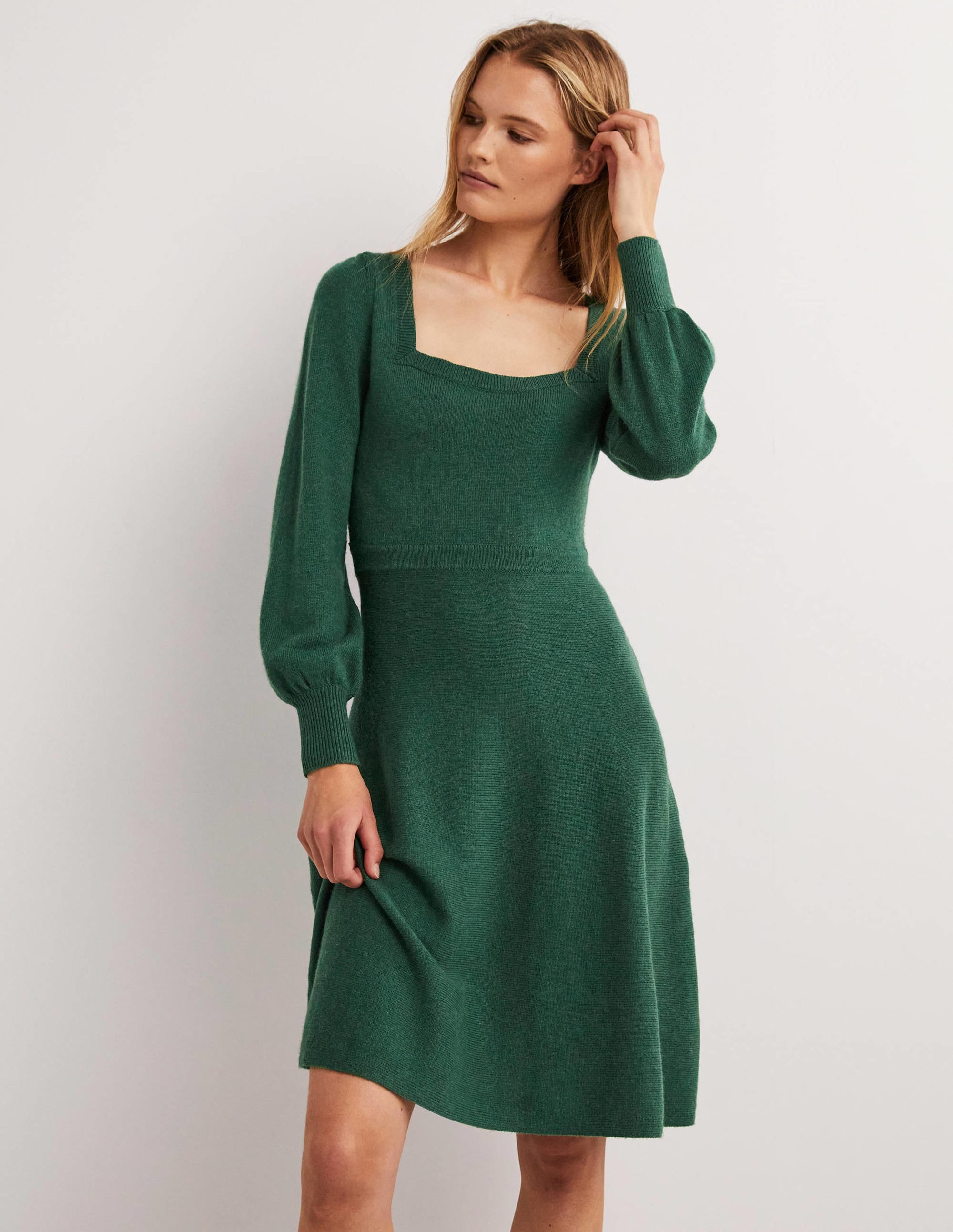 Strickkleid mit eckigem Ausschnitt-Trekking-Grün - Image 1