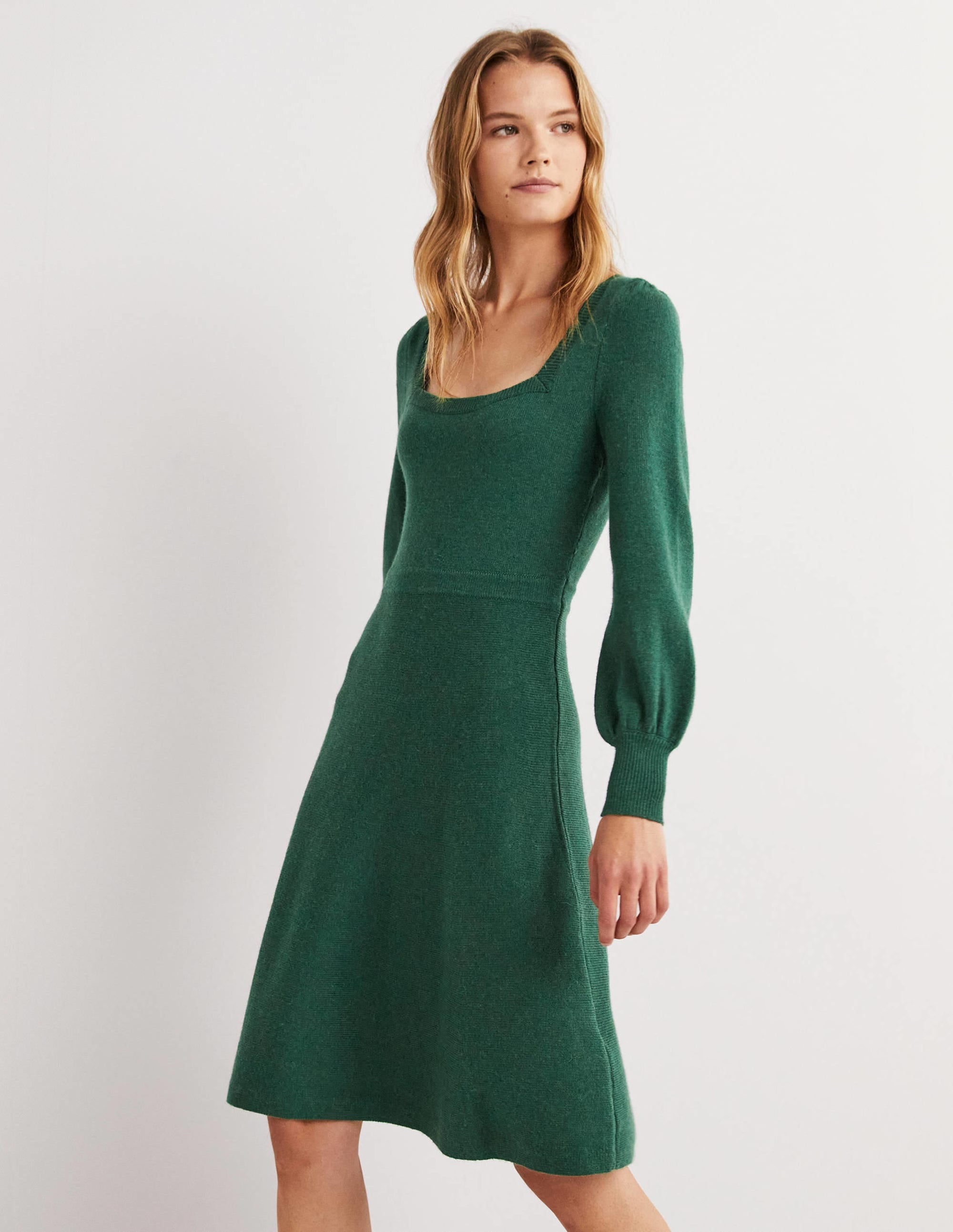 Strickkleid mit eckigem Ausschnitt-Trekking-Grün - Image 4
