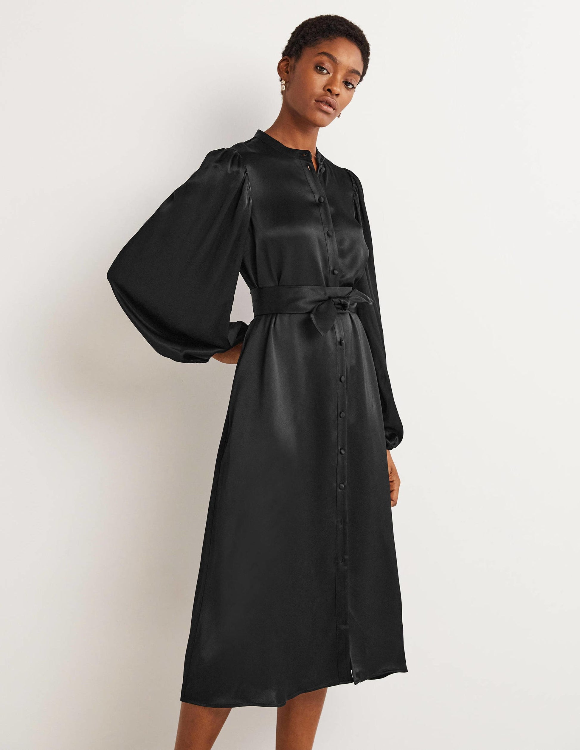 Midi-Hemdblusenkleid aus Satin-Schwarz-1