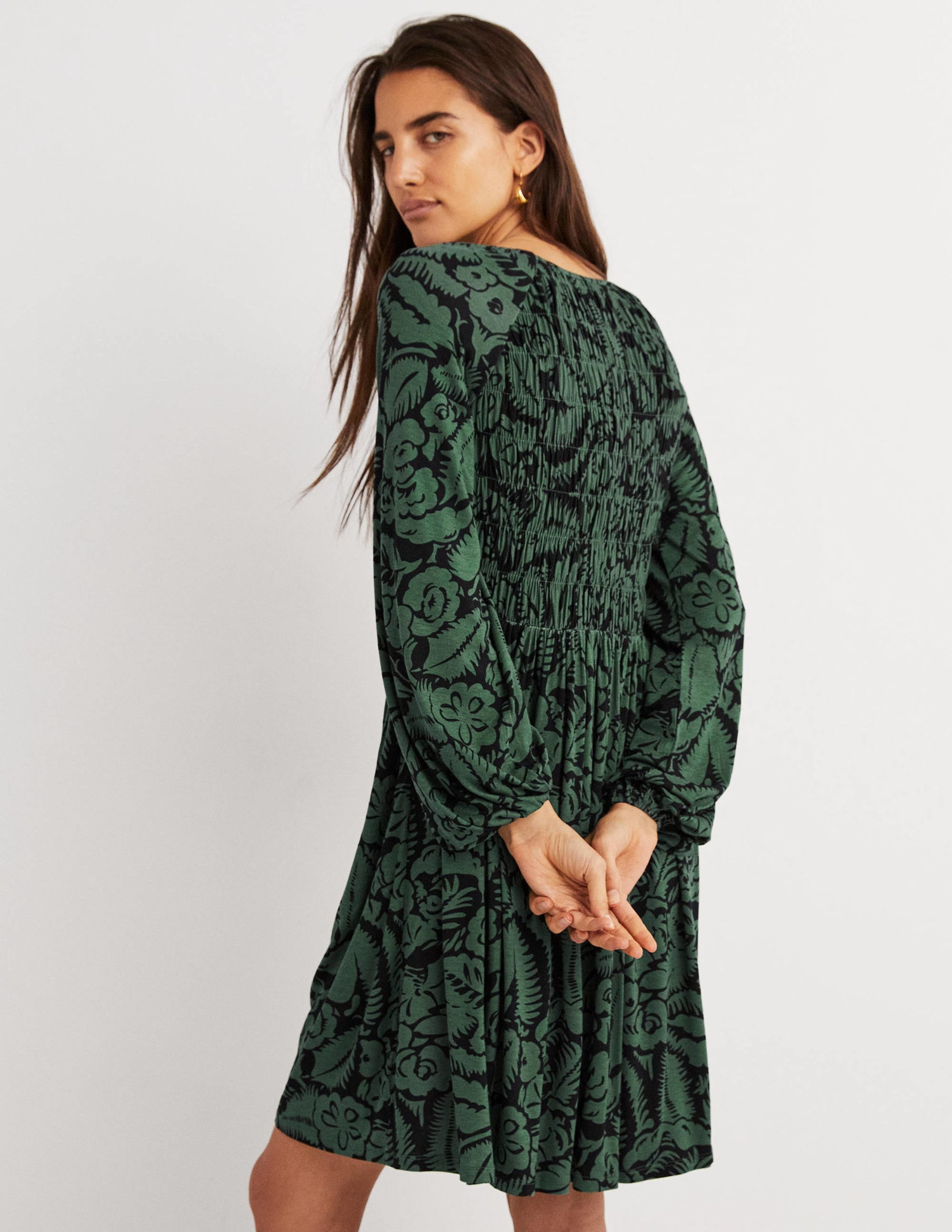Jerseykleid mit gesmoktem Oberteil-Grün, Abstrakter Garten - Image 3
