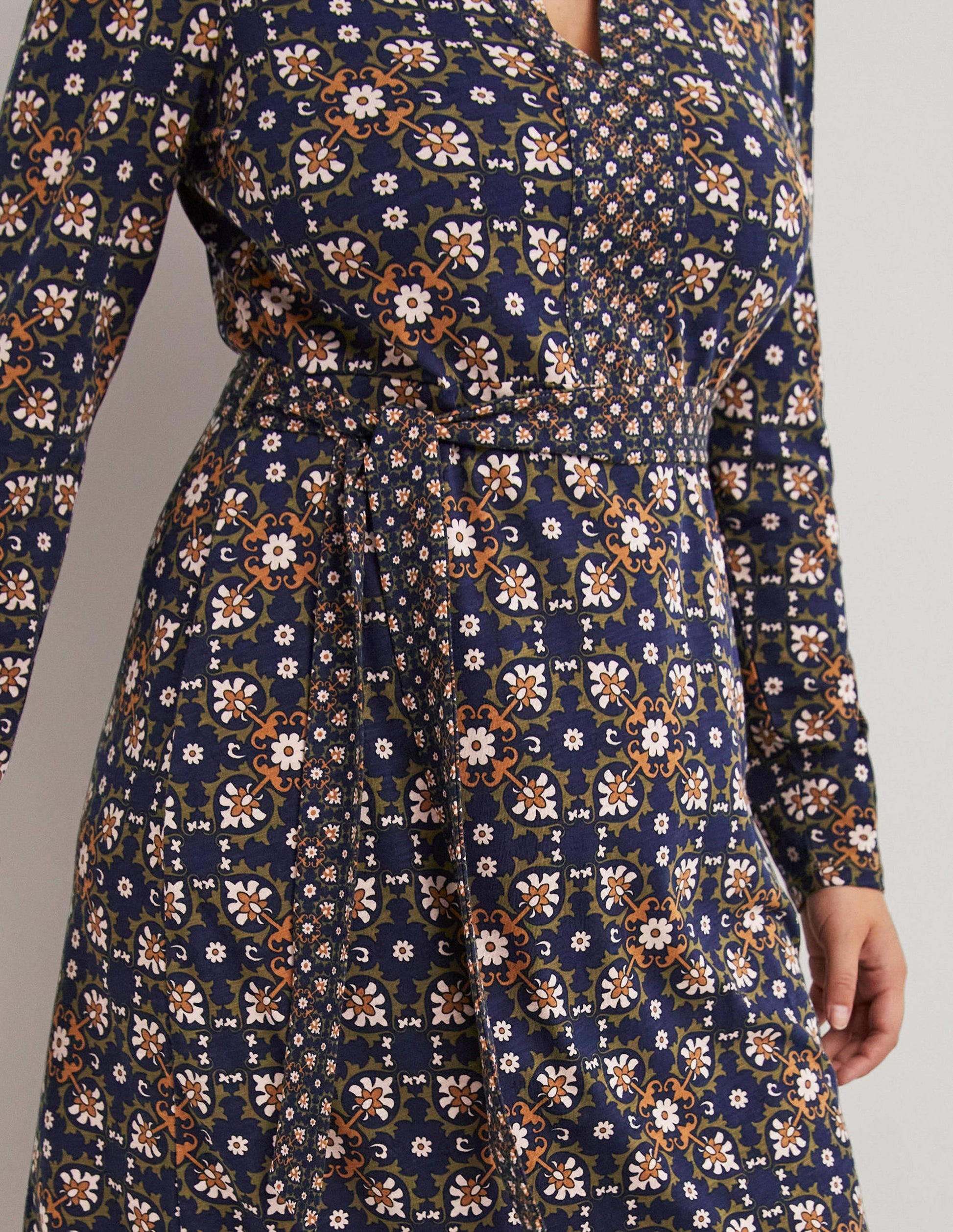 Robe-chemise midi en jersey-Basilic, motif Bloom Tile-2