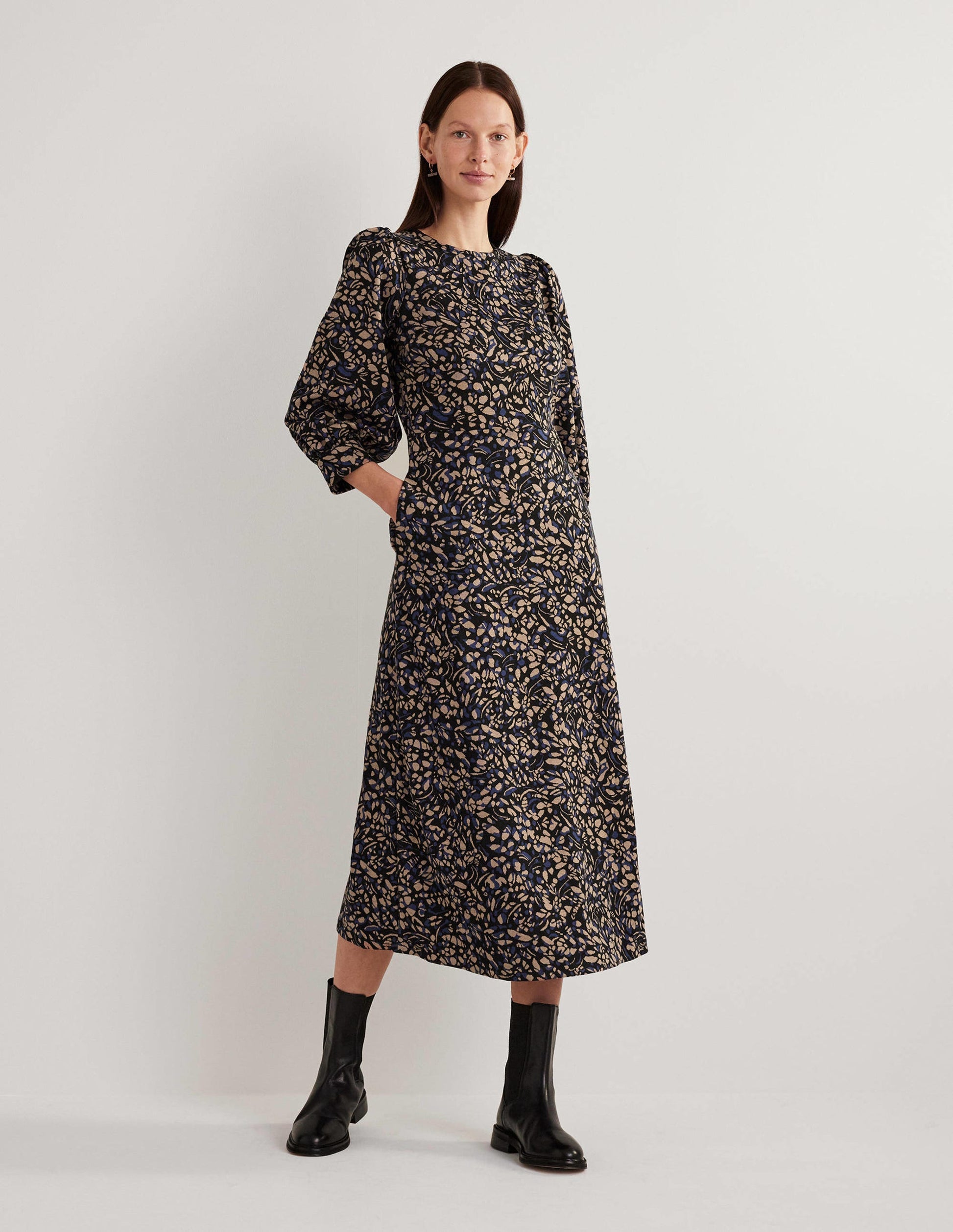 Midikleid aus Jacquard-Jersey-Spiced-Latte-Braun, Gruppierte Blätter-1