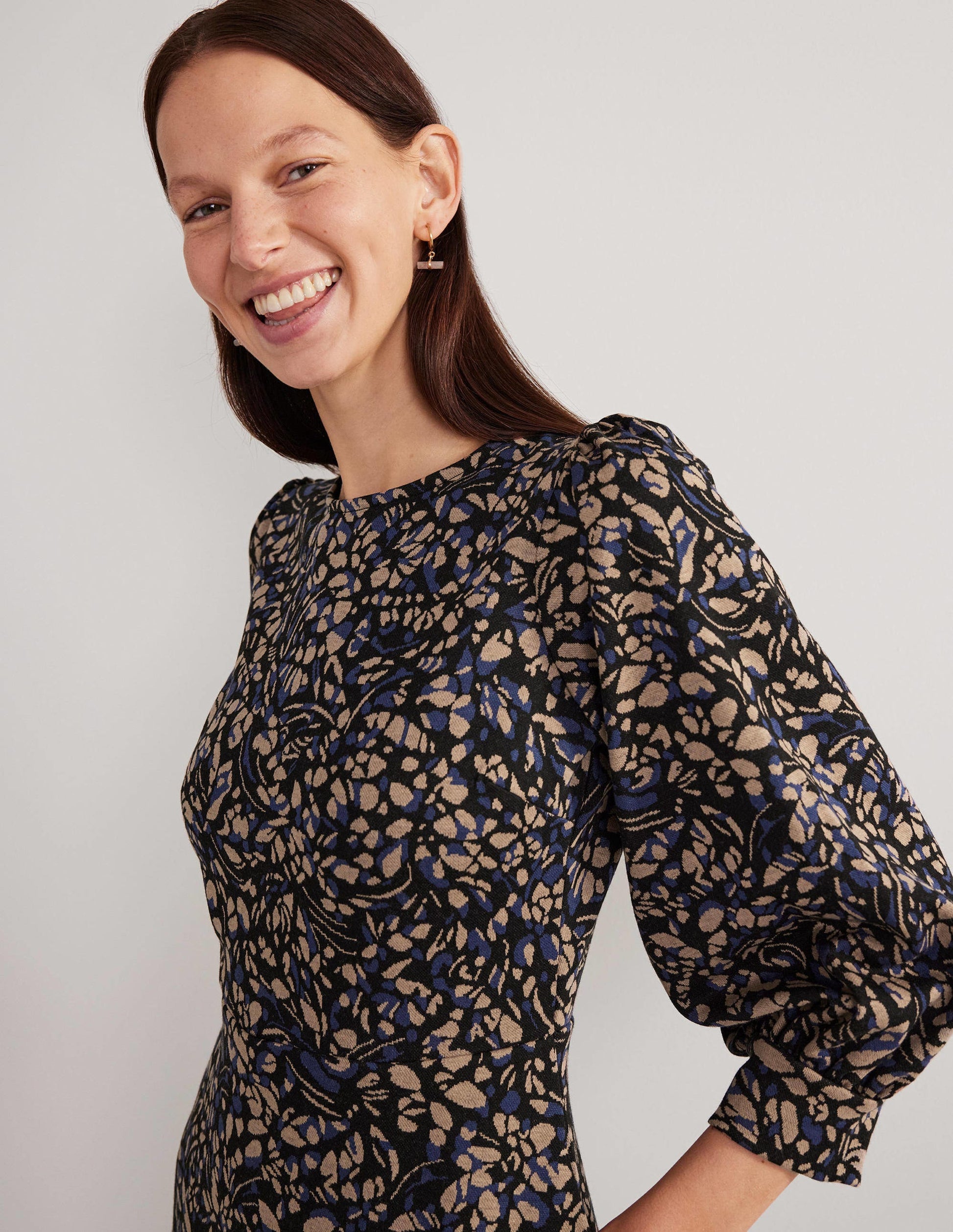 Midikleid aus Jacquard-Jersey-Spiced-Latte-Braun, Gruppierte Blätter-2