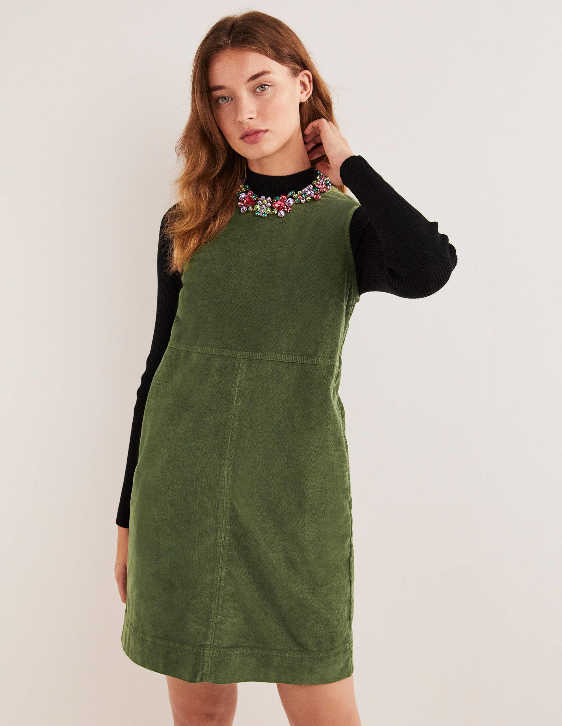 Evie Etuikleid aus Cord-Kohlgrün-4