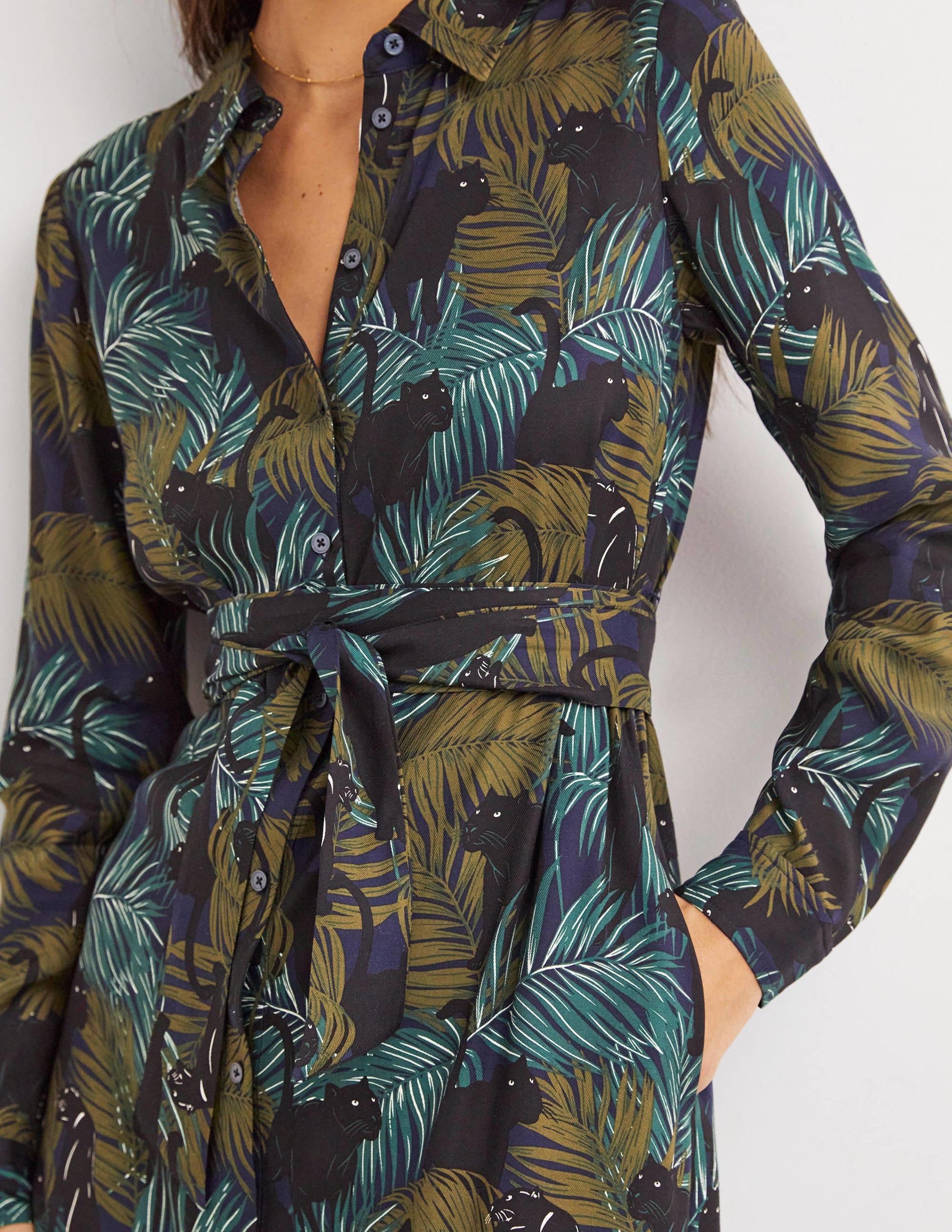 Langärmliges Midi-Hemdblusenkleid-Navy, Tropischer Panther - Image 2