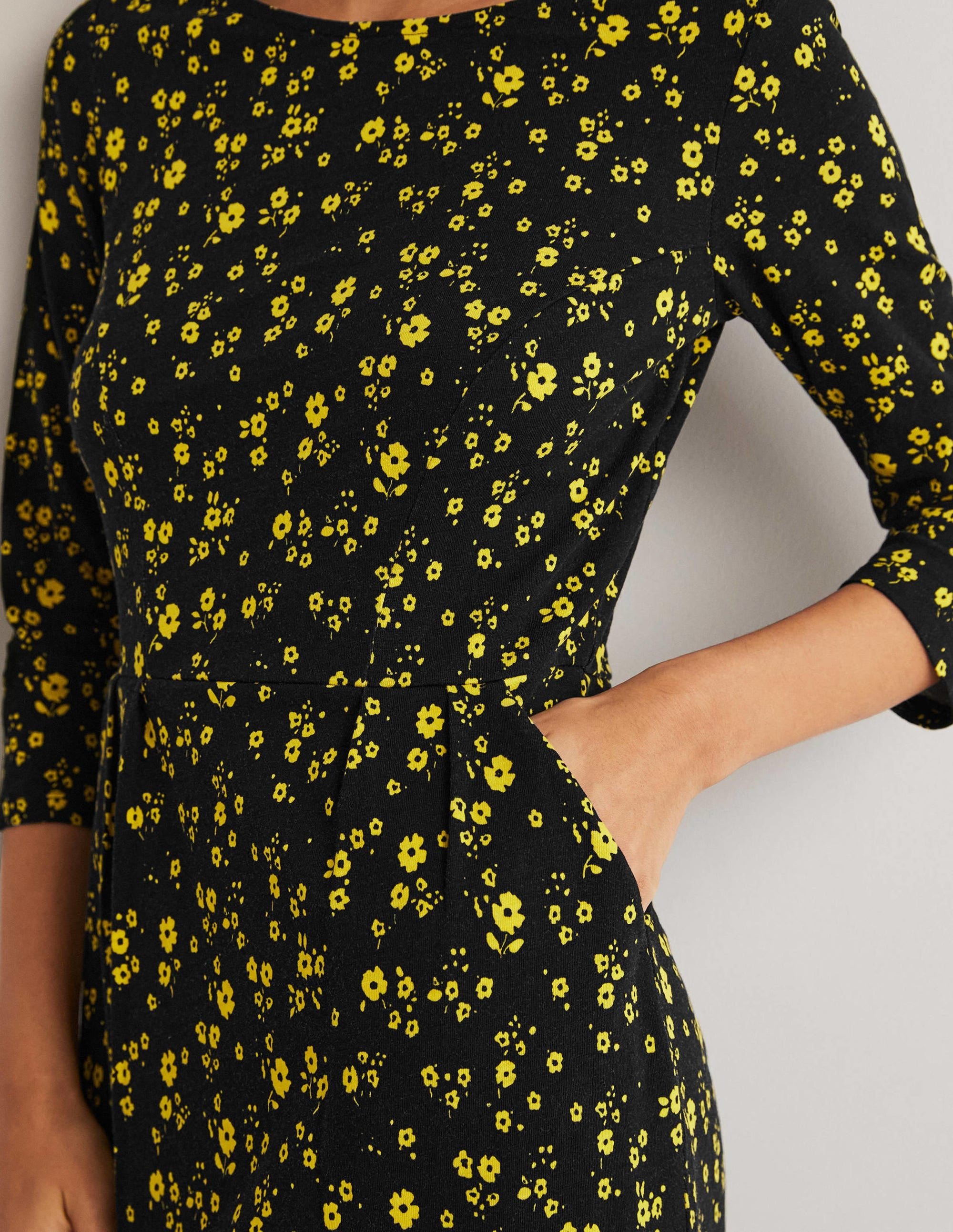 Penny Jerseykleid-Black, Floral Sprig - Image 2