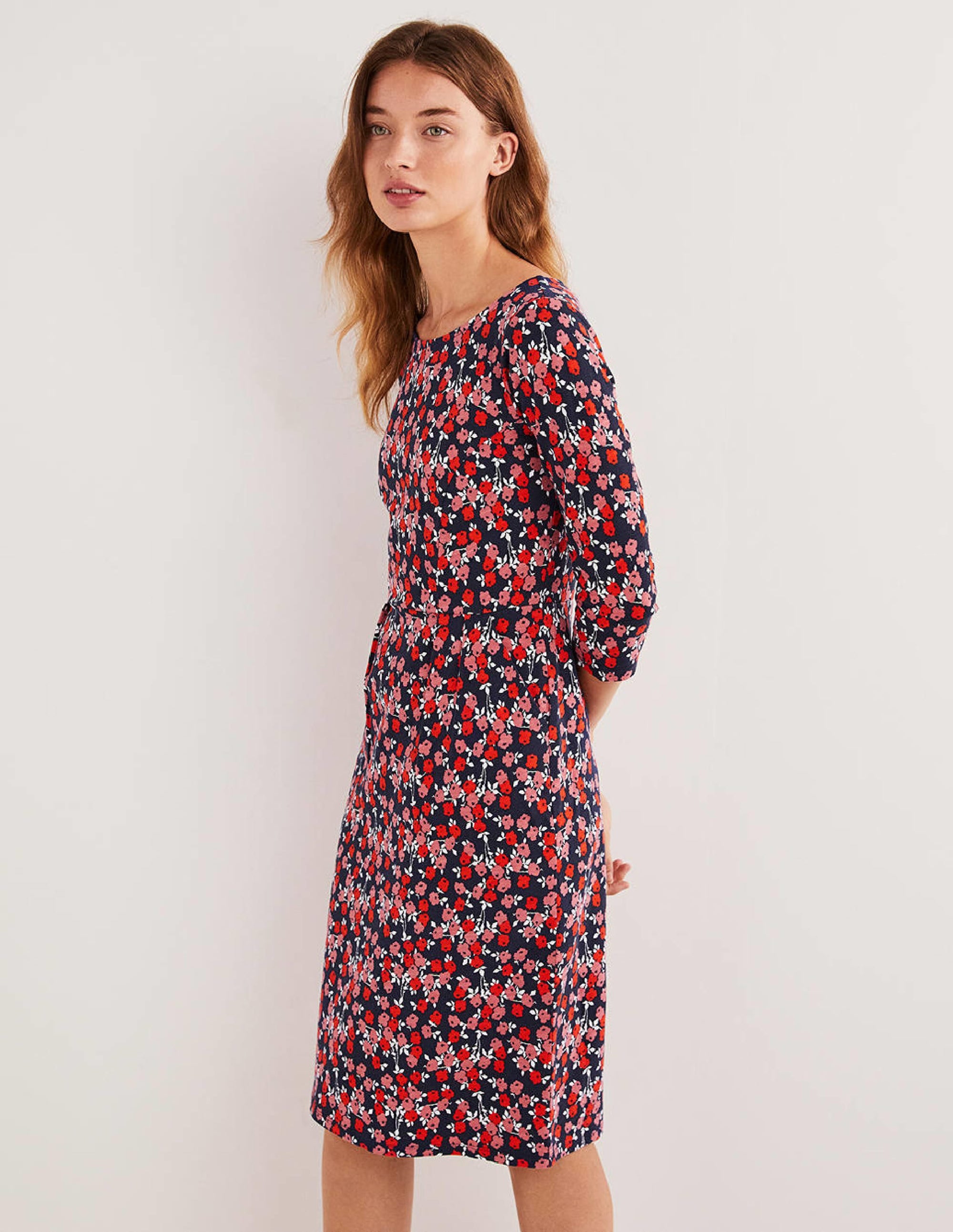 Robe Penny en jersey-Rouge cerise, motif Abstract Sprig - Image 4