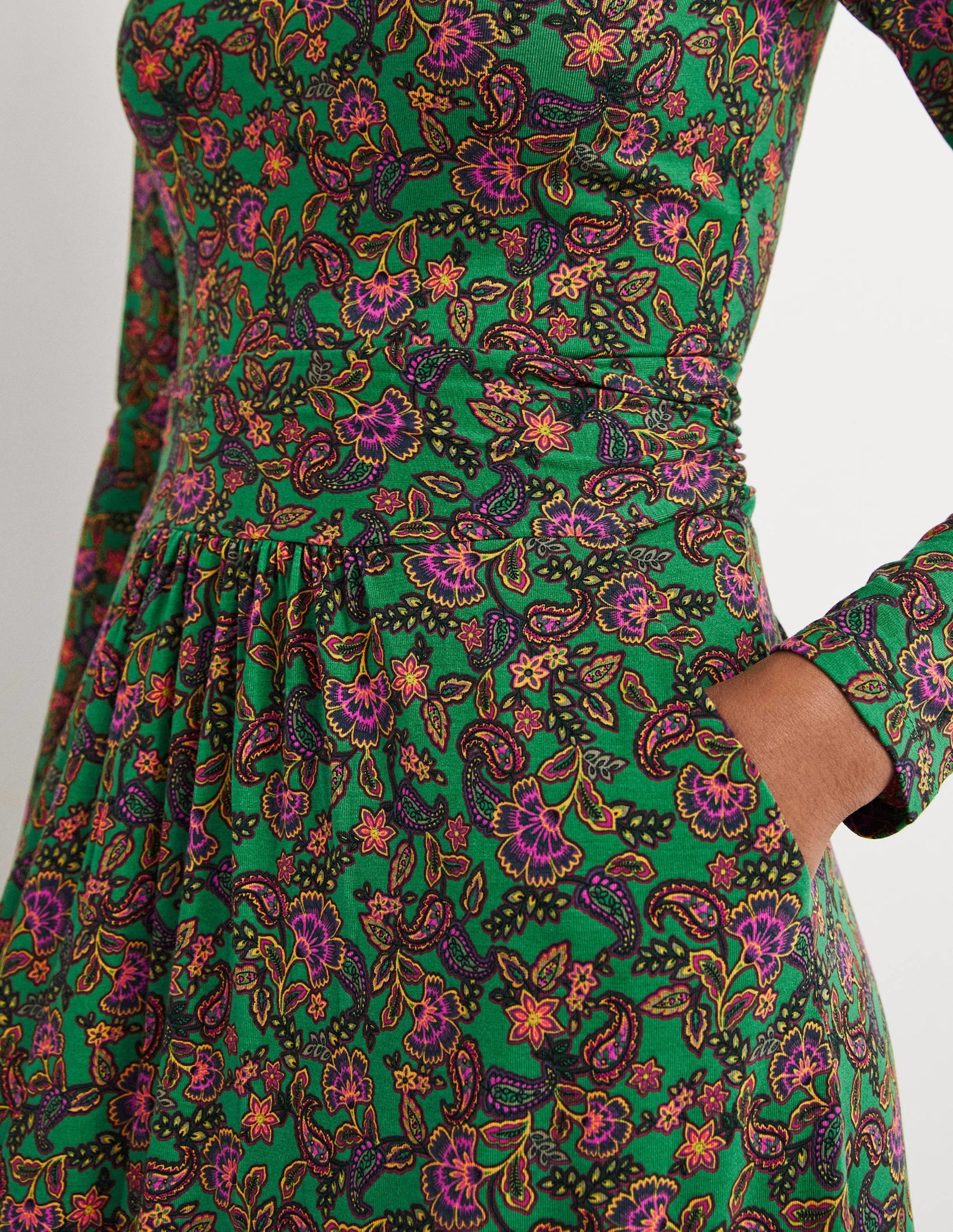 Robe Abigail en jersey-Vert des Highlands, motif floral exotique - Image 2