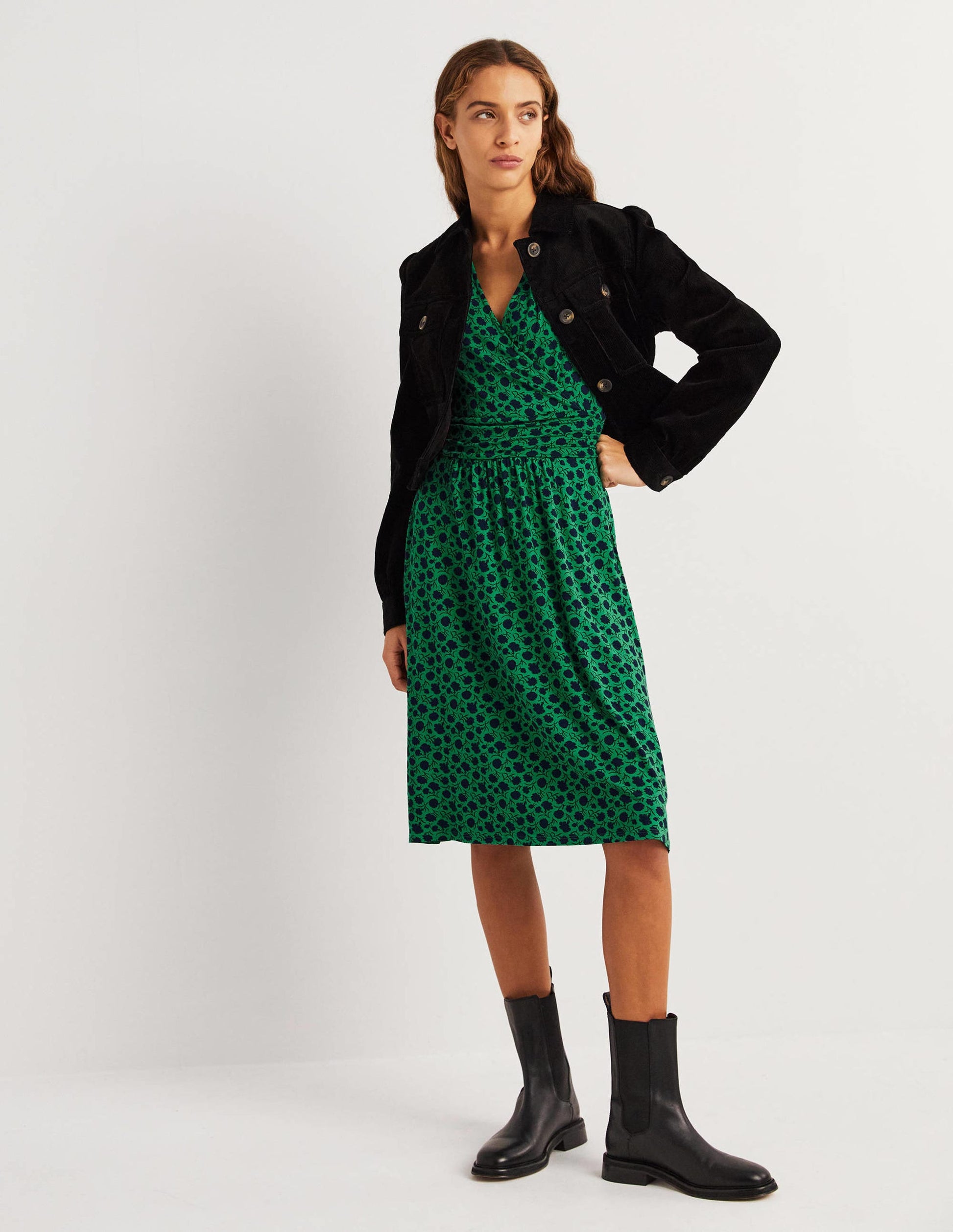 Robe Layla en jersey-Vert printemps, motif Leafy Bud-5