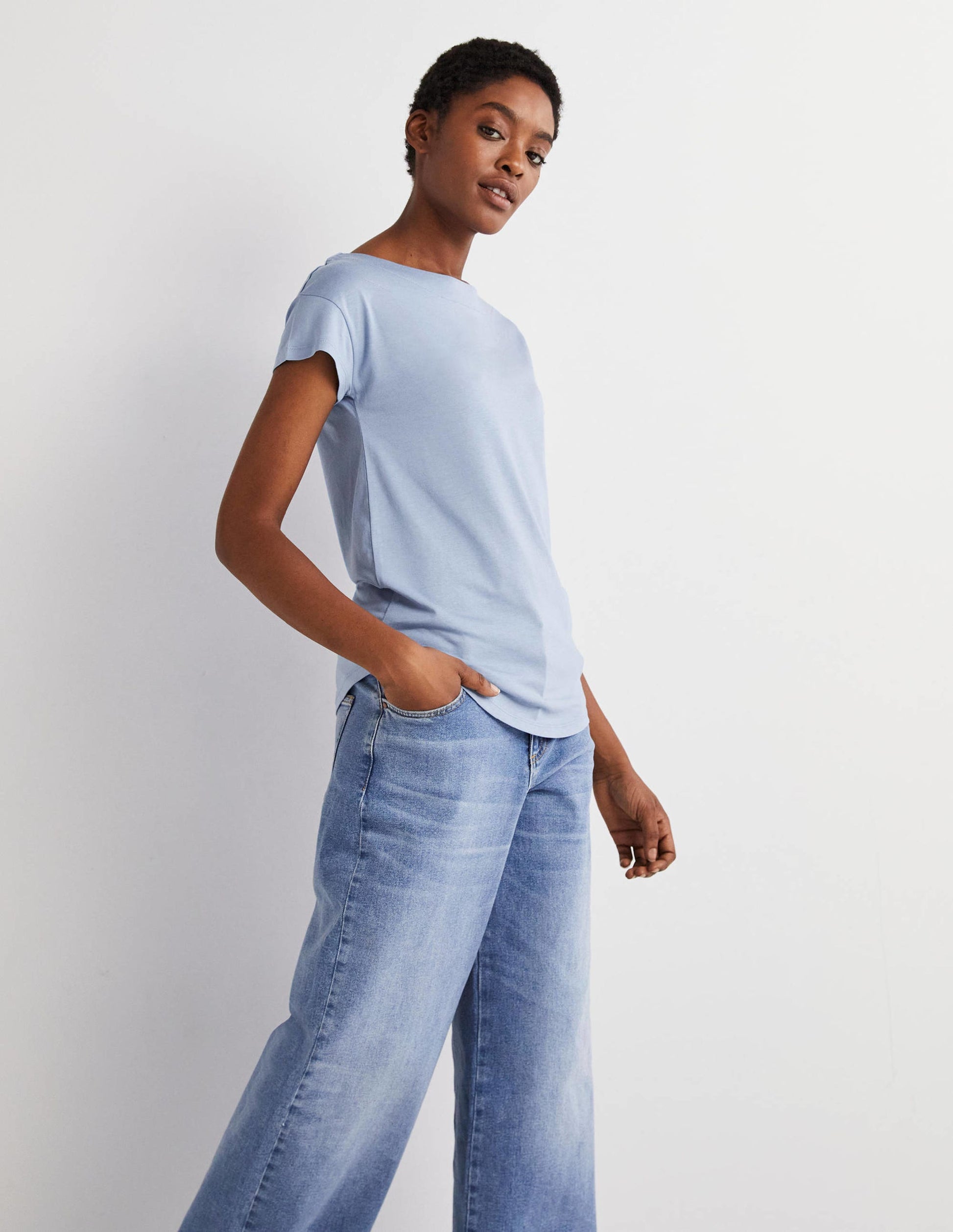 Superweiches T-Shirt mit U-Boot-Ausschnitt-Graublau-1
