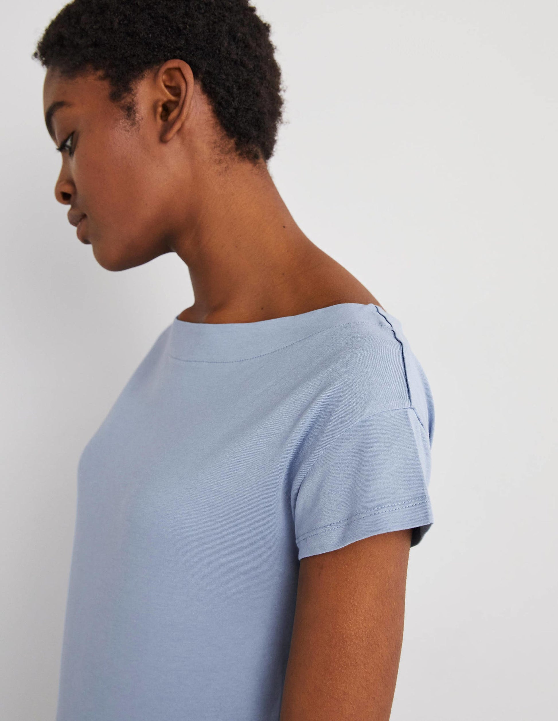 Superweiches T-Shirt mit U-Boot-Ausschnitt-Graublau-2