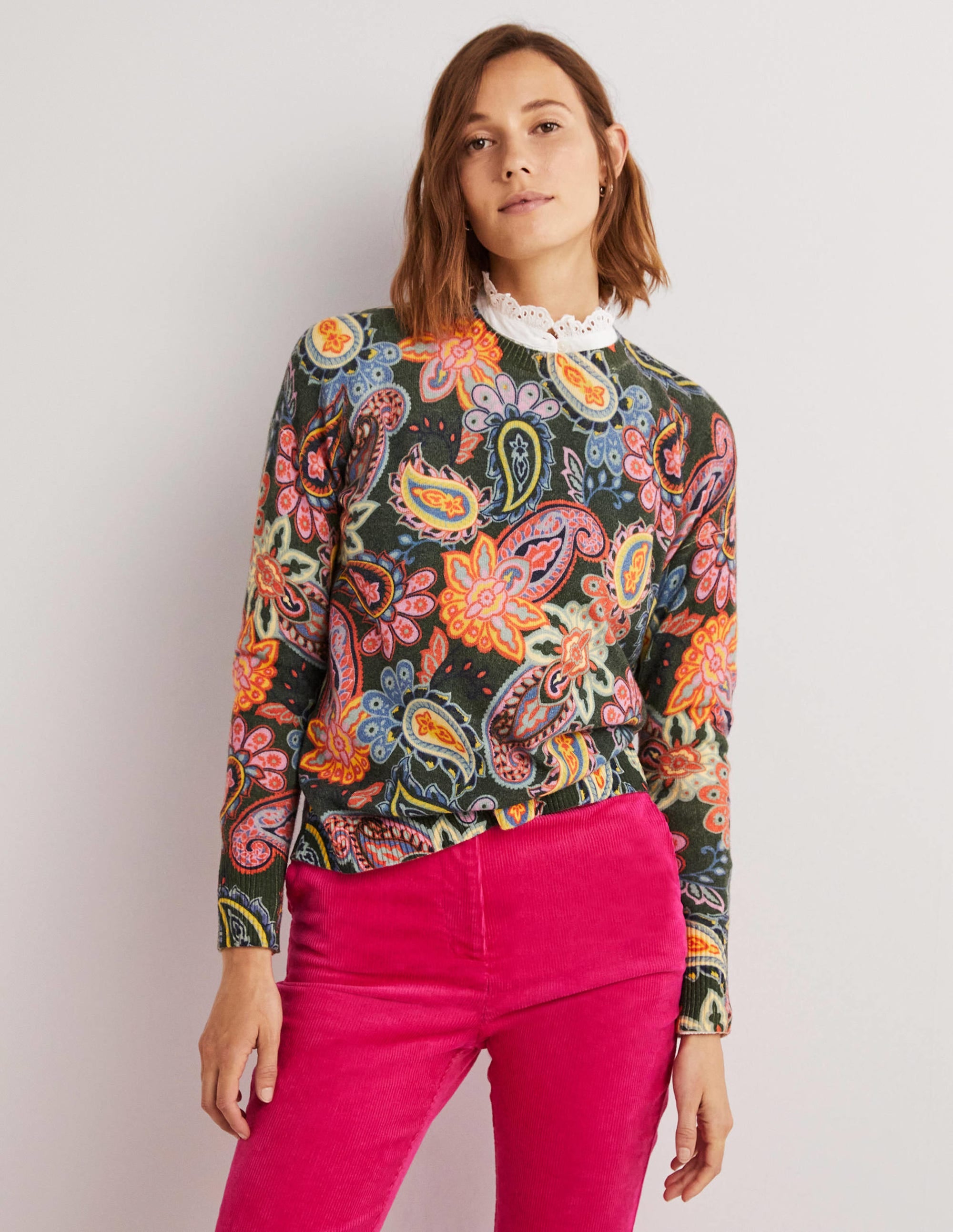 Margot Kaschmirpullover-Trekking-Grün, Paisleymuster - Image 1