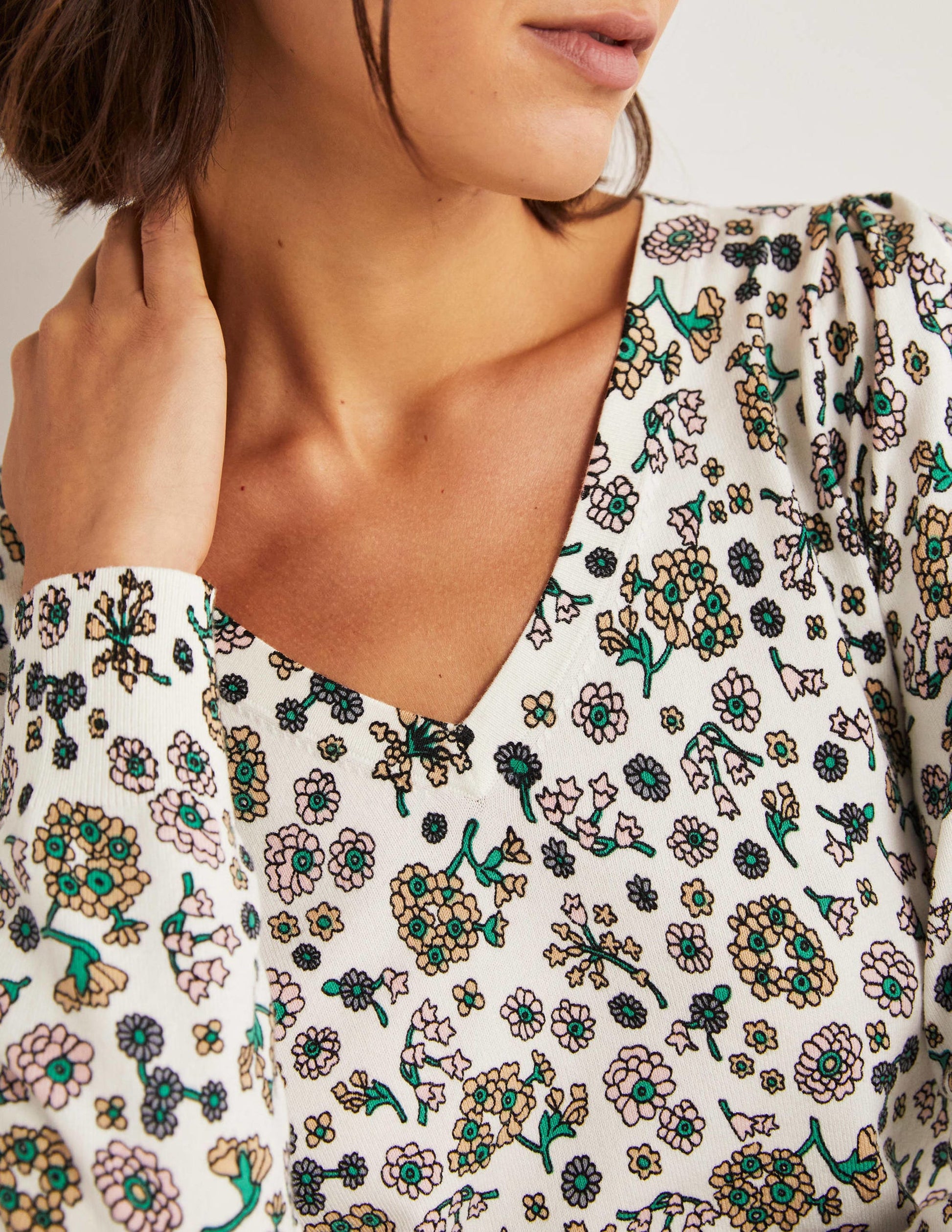 Baumwollpullover mit V-Ausschnitt-Naturweiß, Filigranes Blumenmuster-2