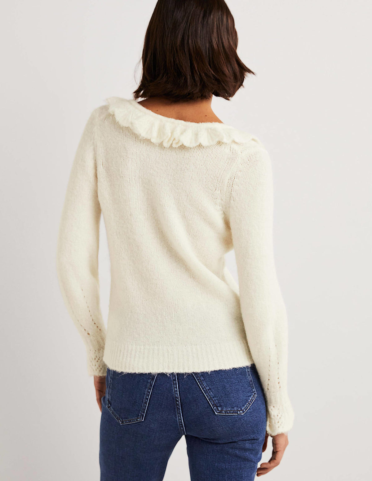 Flauschiger Pullover mit Rüschen-Naturweiß - Image 4