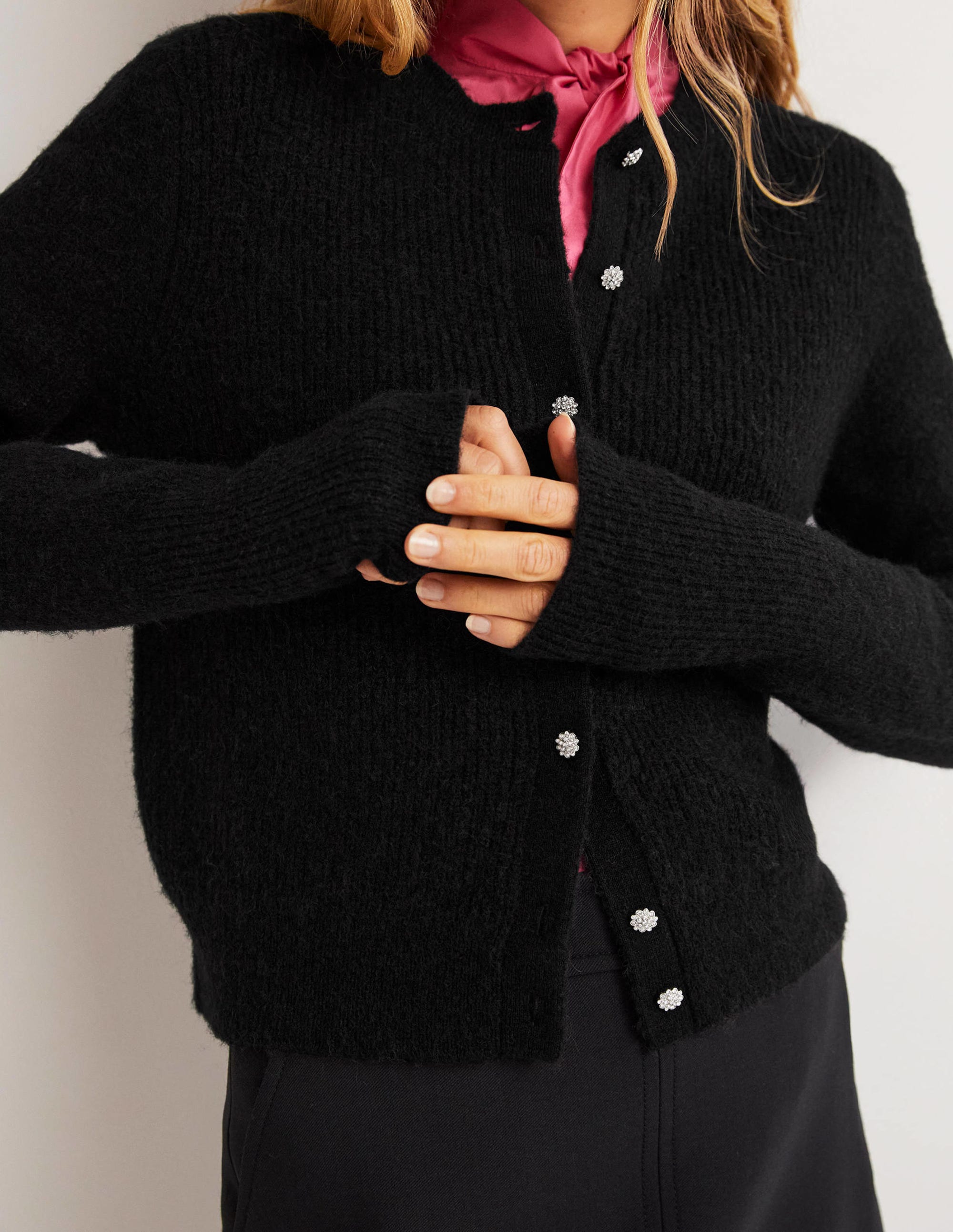 Gilet duveteux à boutons ornementés-Noir - Image 3