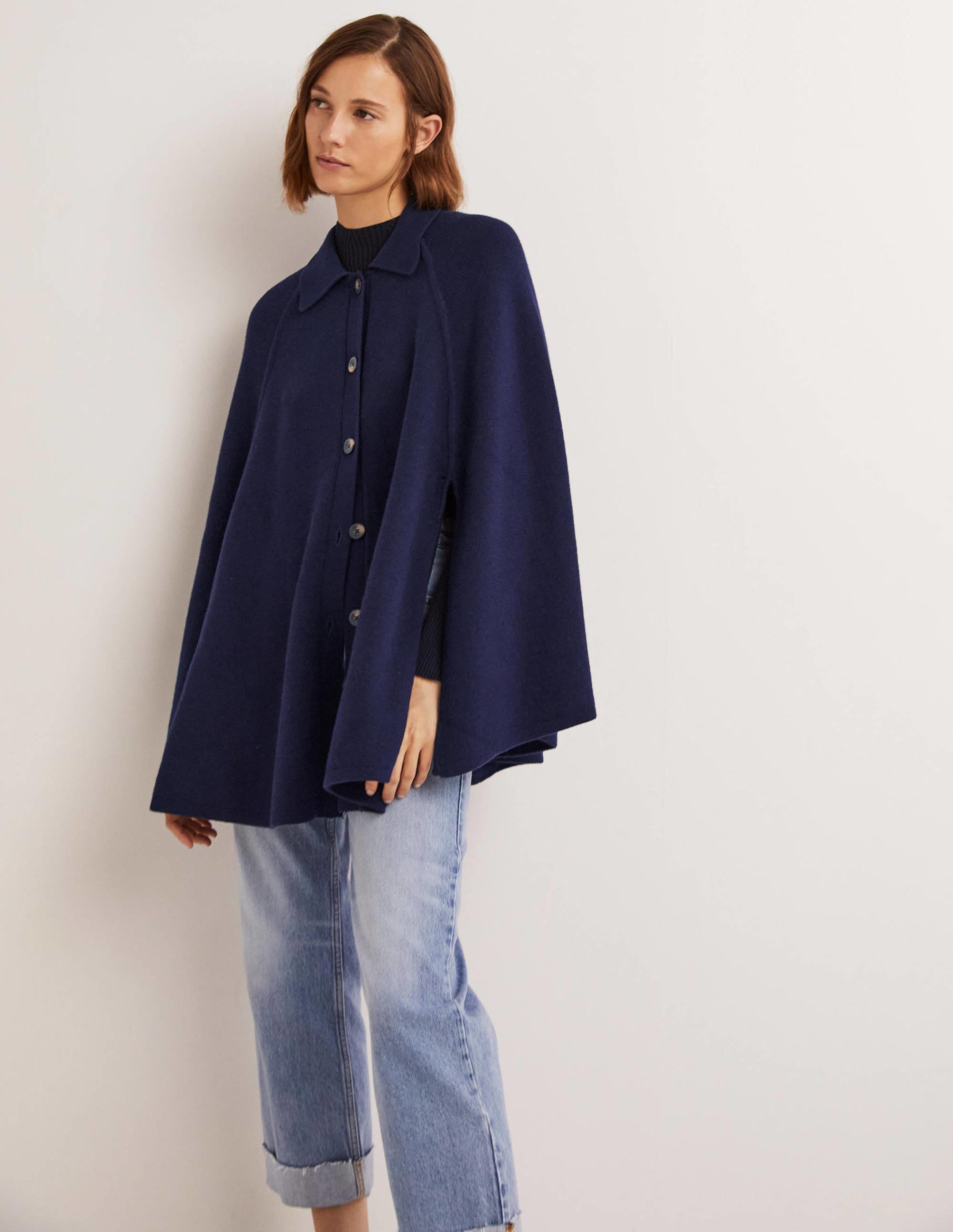 Langer Cardigan im Cape-Stil-Marineblau - Image 4