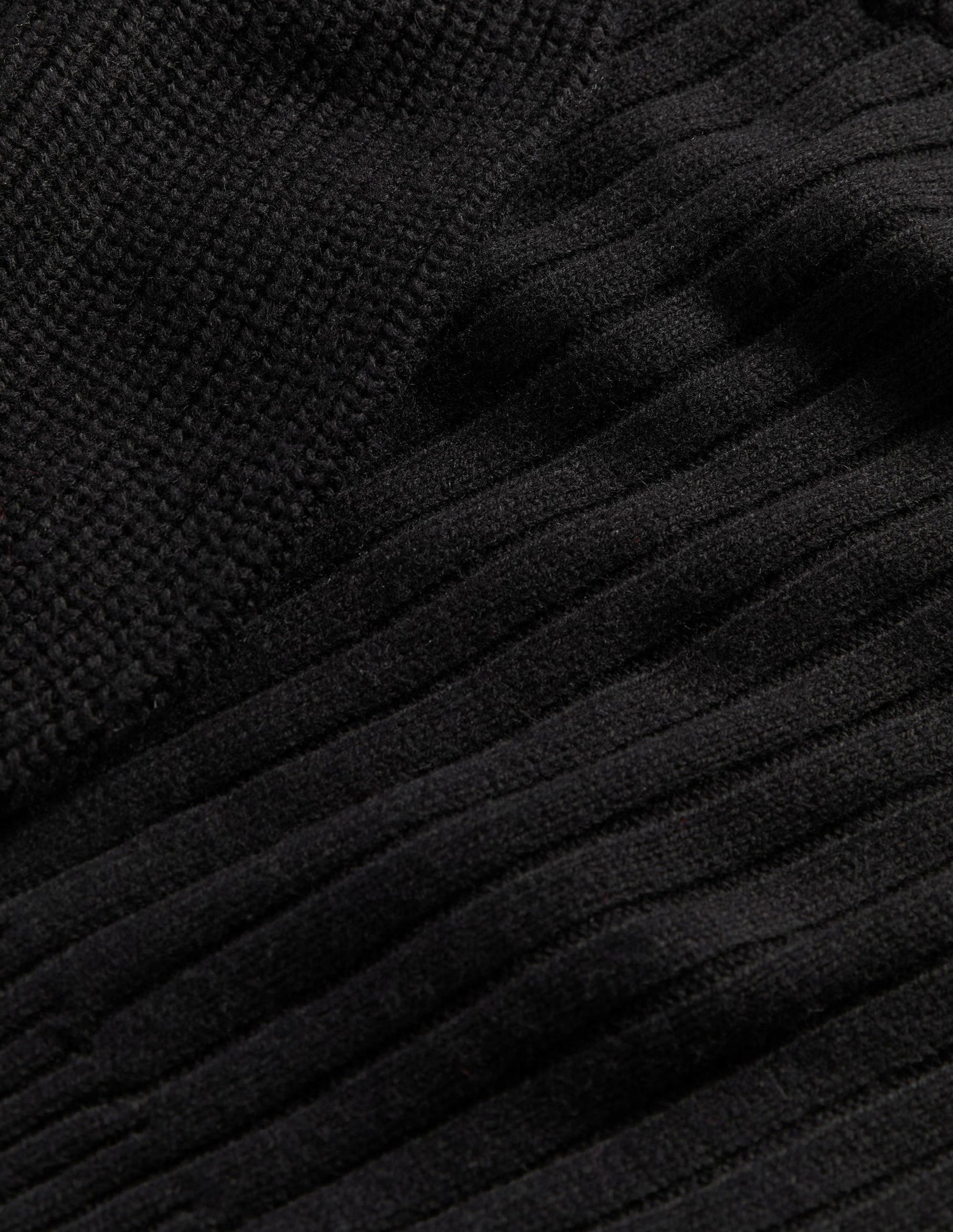 Pull manches blousantes avec encolure en cœur-Noir-6