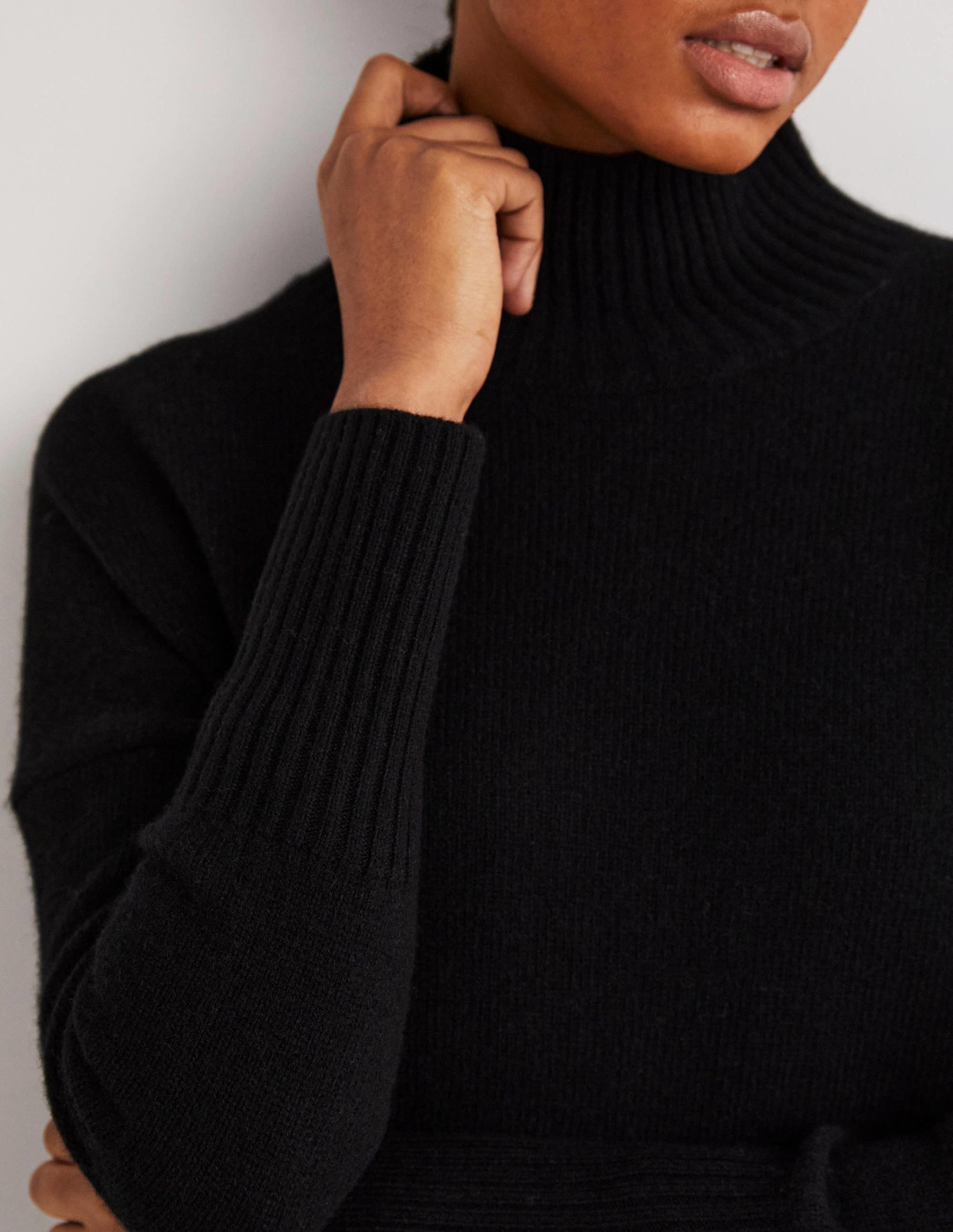 Jessica Oversize-Pullover-Schwarz - Image 2