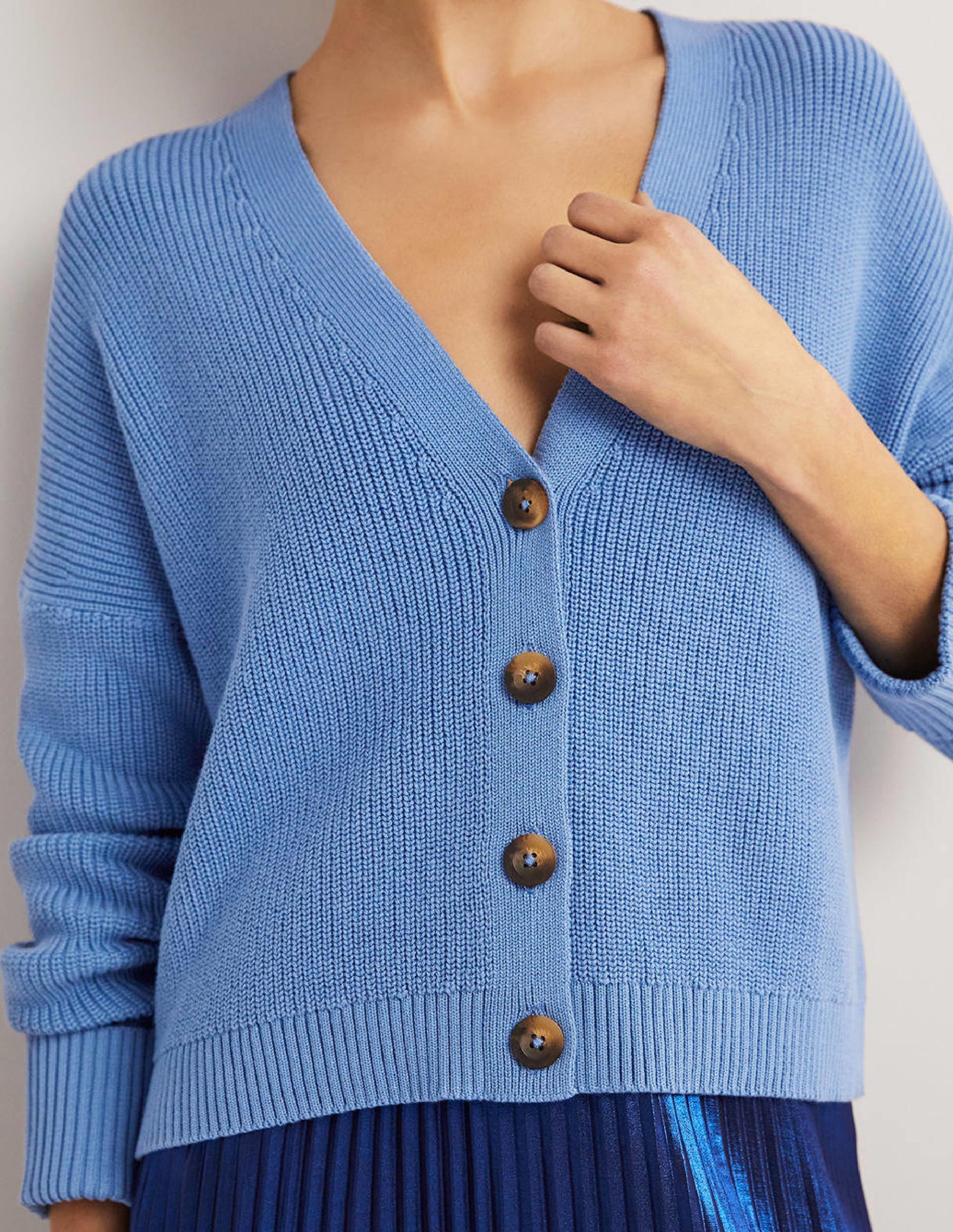 Rippstrickcardigan mit Umschlagbündchen-Rivierablau-2