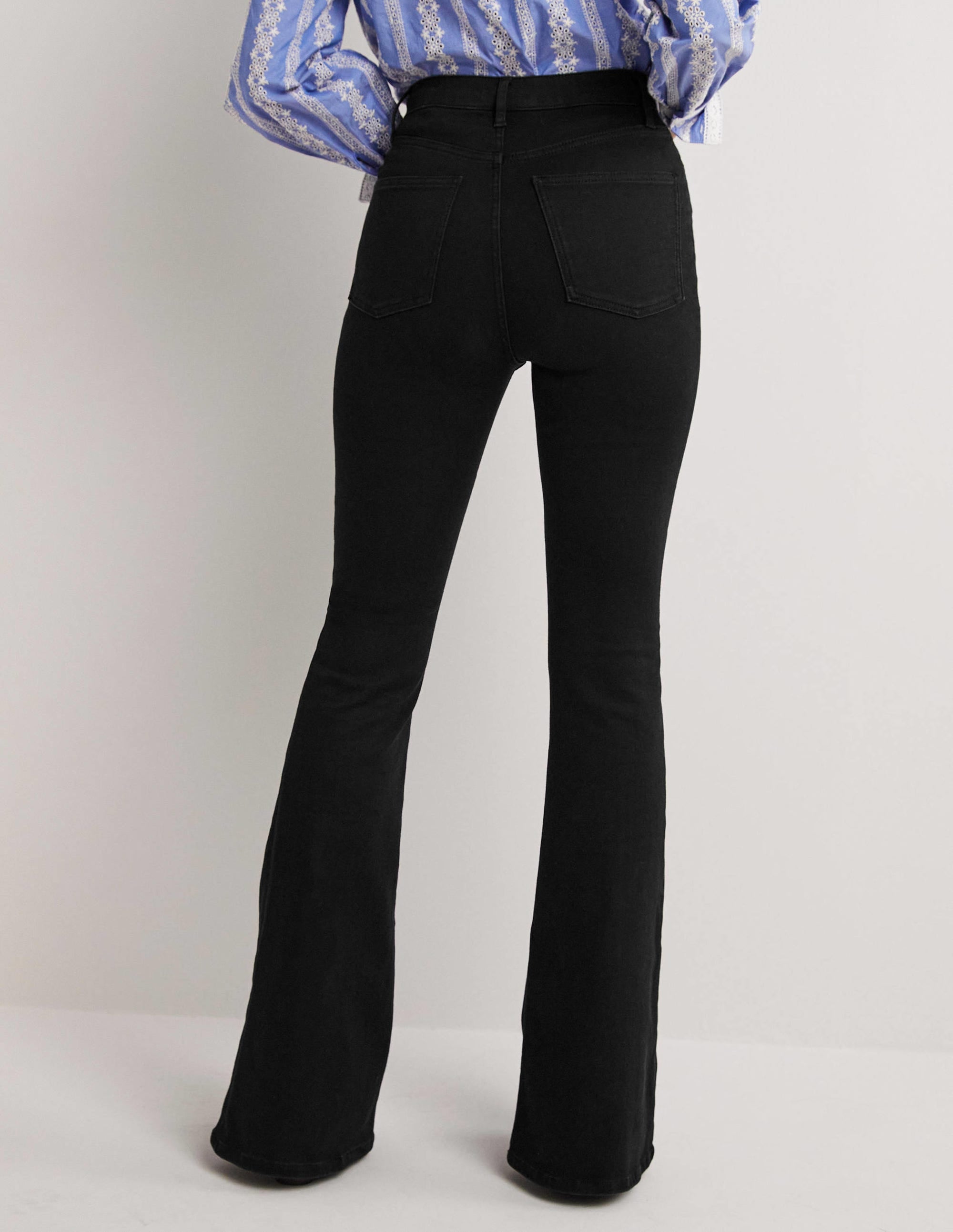 High Rise Fitted Flare Jeans-Black - Image 3
