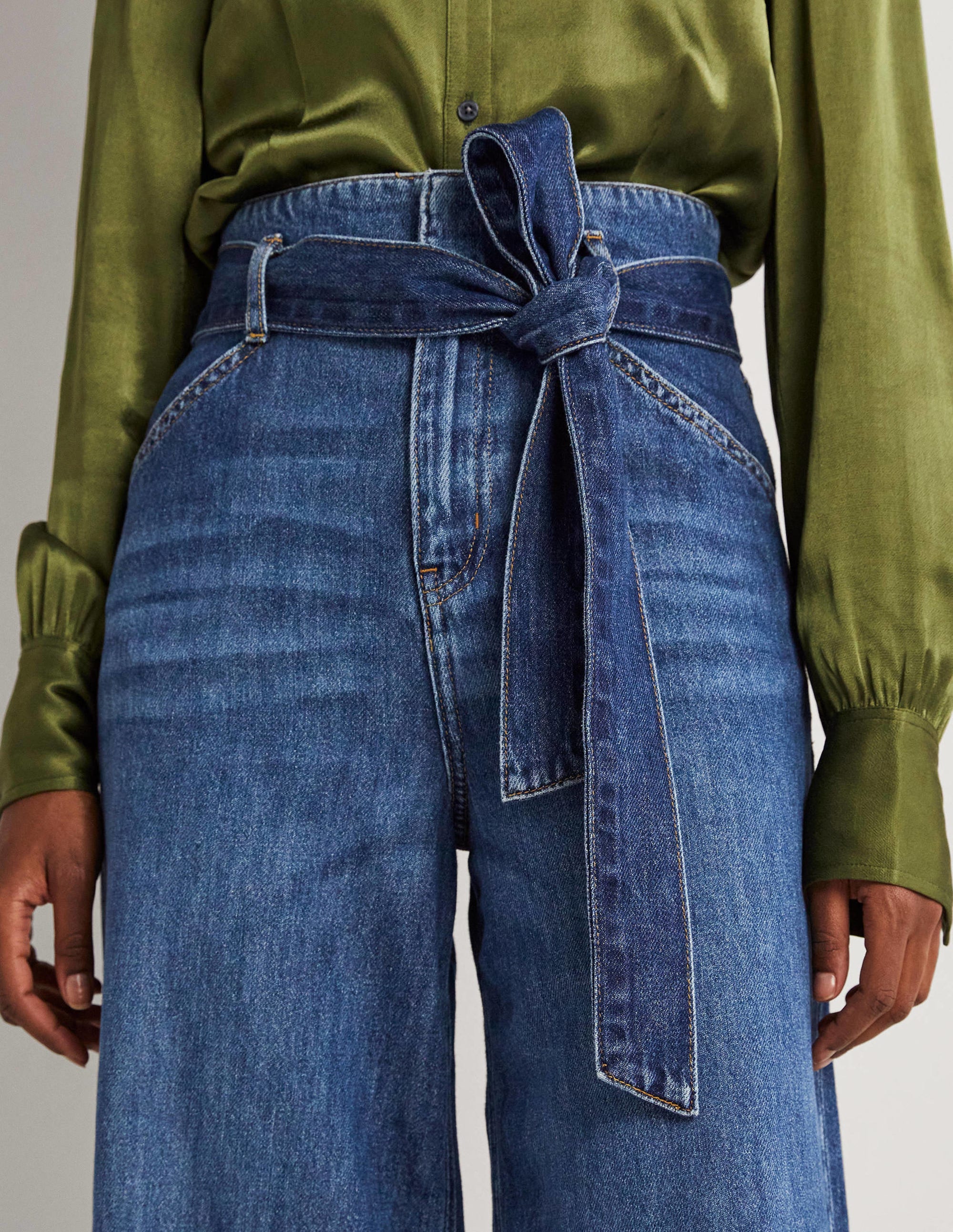 Belted Wide Leg Jeans-Mid Vintage - Image 2