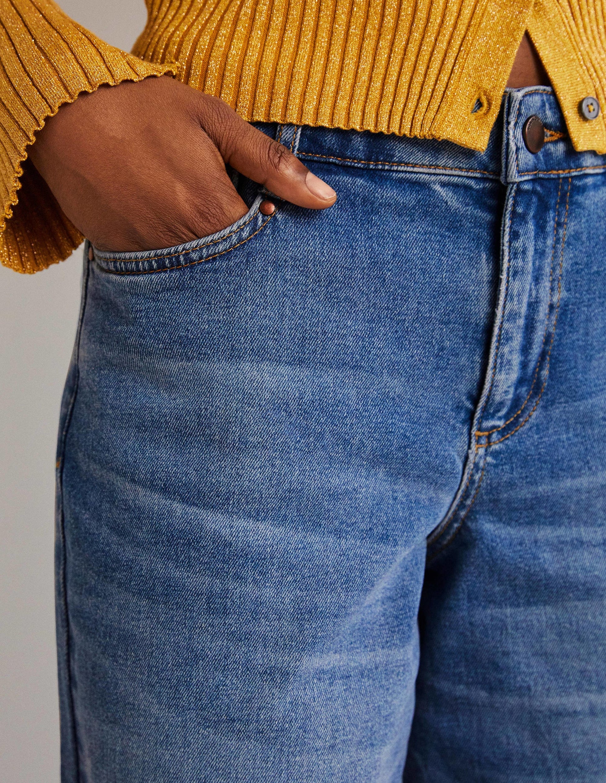 Tief sitzende Jeans mit weitem Bein-Helles Vintageblau-2