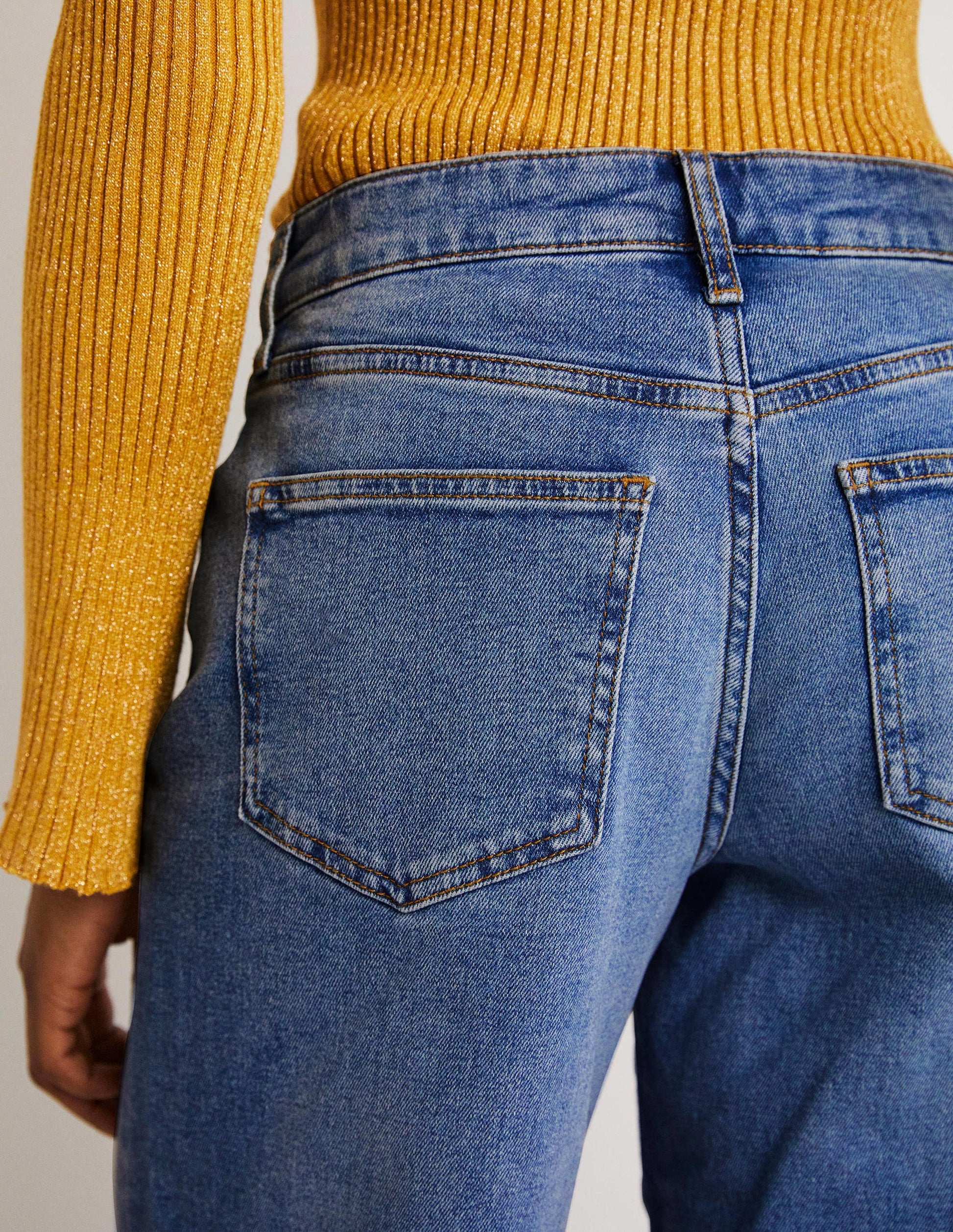 Tief sitzende Jeans mit weitem Bein-Helles Vintageblau-4