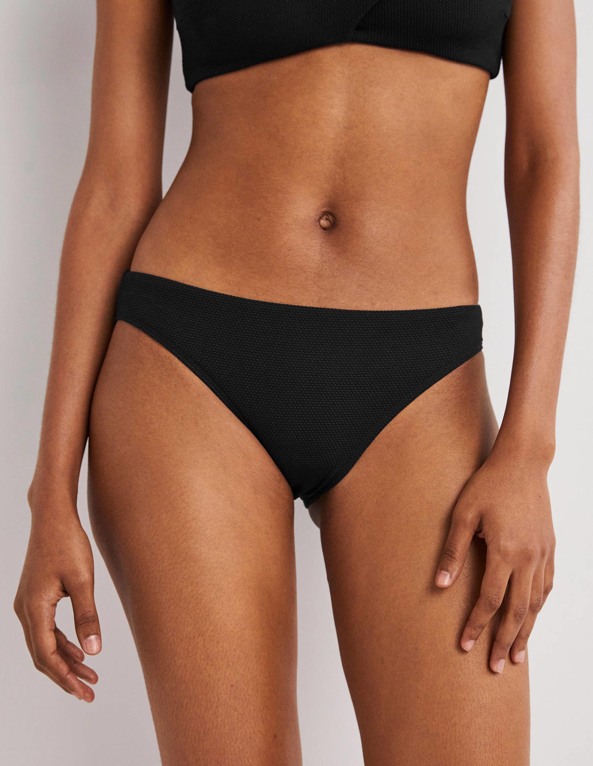 Klassische Bikinihose-Strukturiertes Schwarz - Image 4