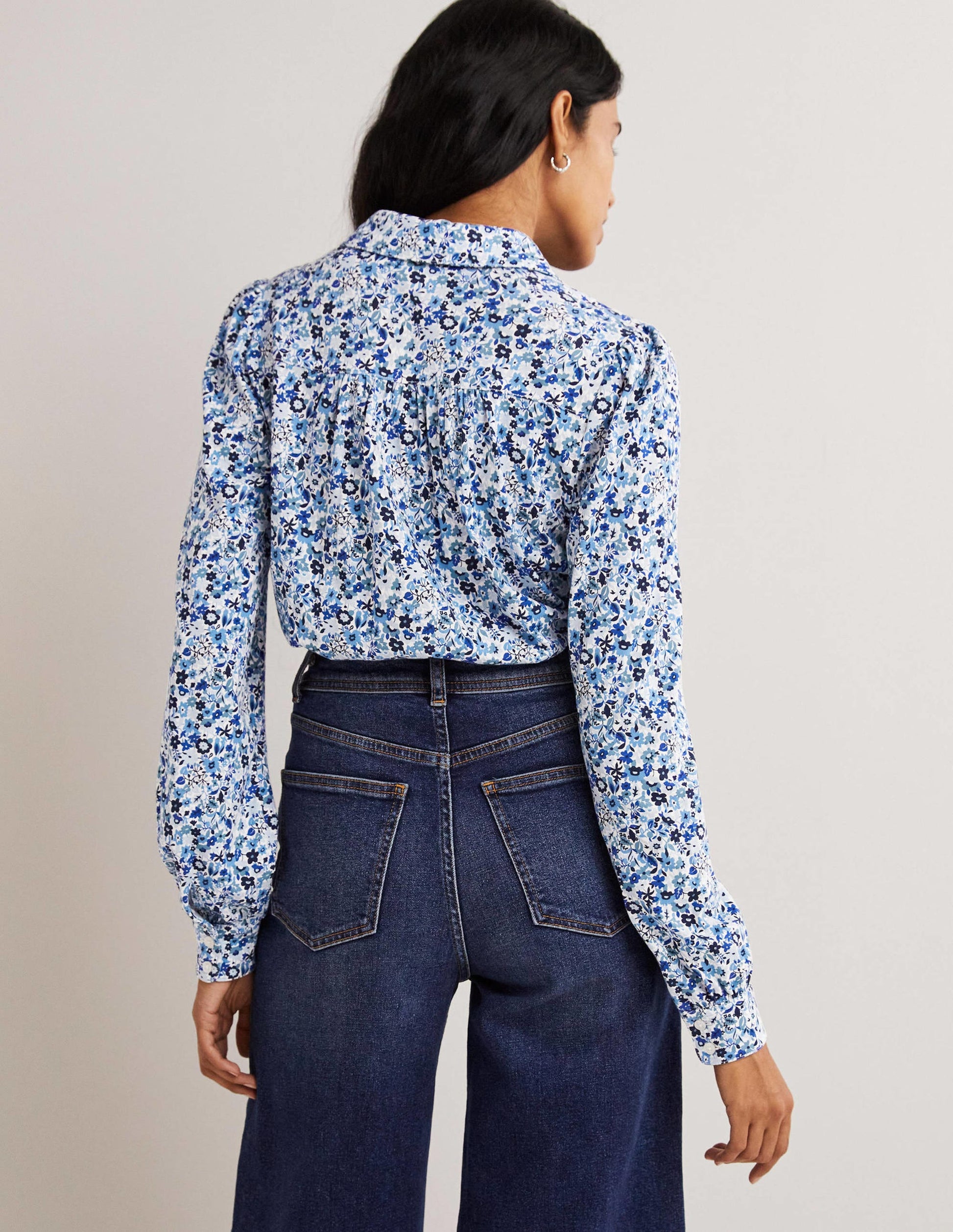 Chemise froncée-Bleu ancien, motif Floret Meadow-3