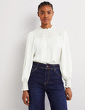 Top avec empiècement à smocks-Ivoire