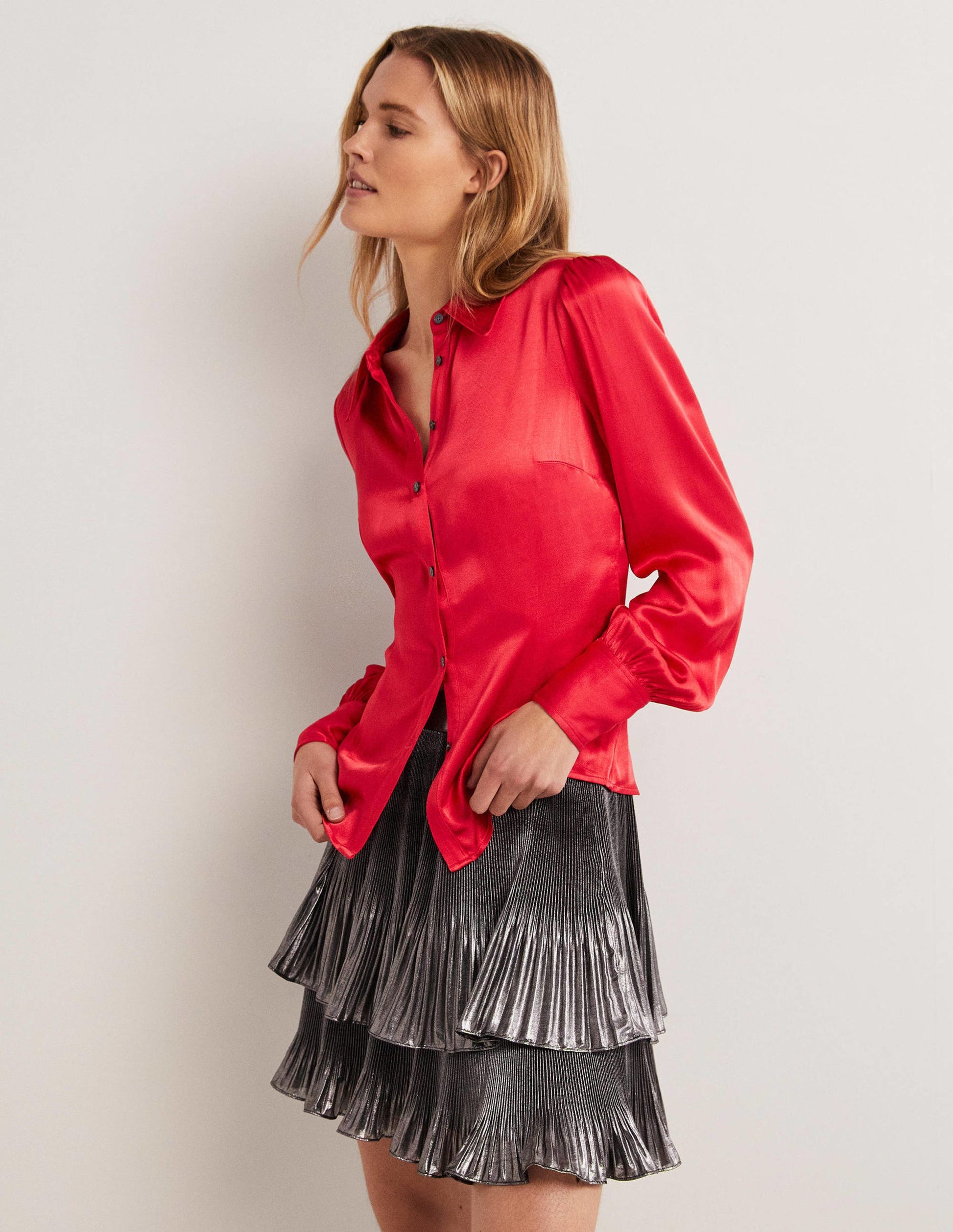 Chemise ajustée en satin à pinces-Rouge tarte aux fraises-1
