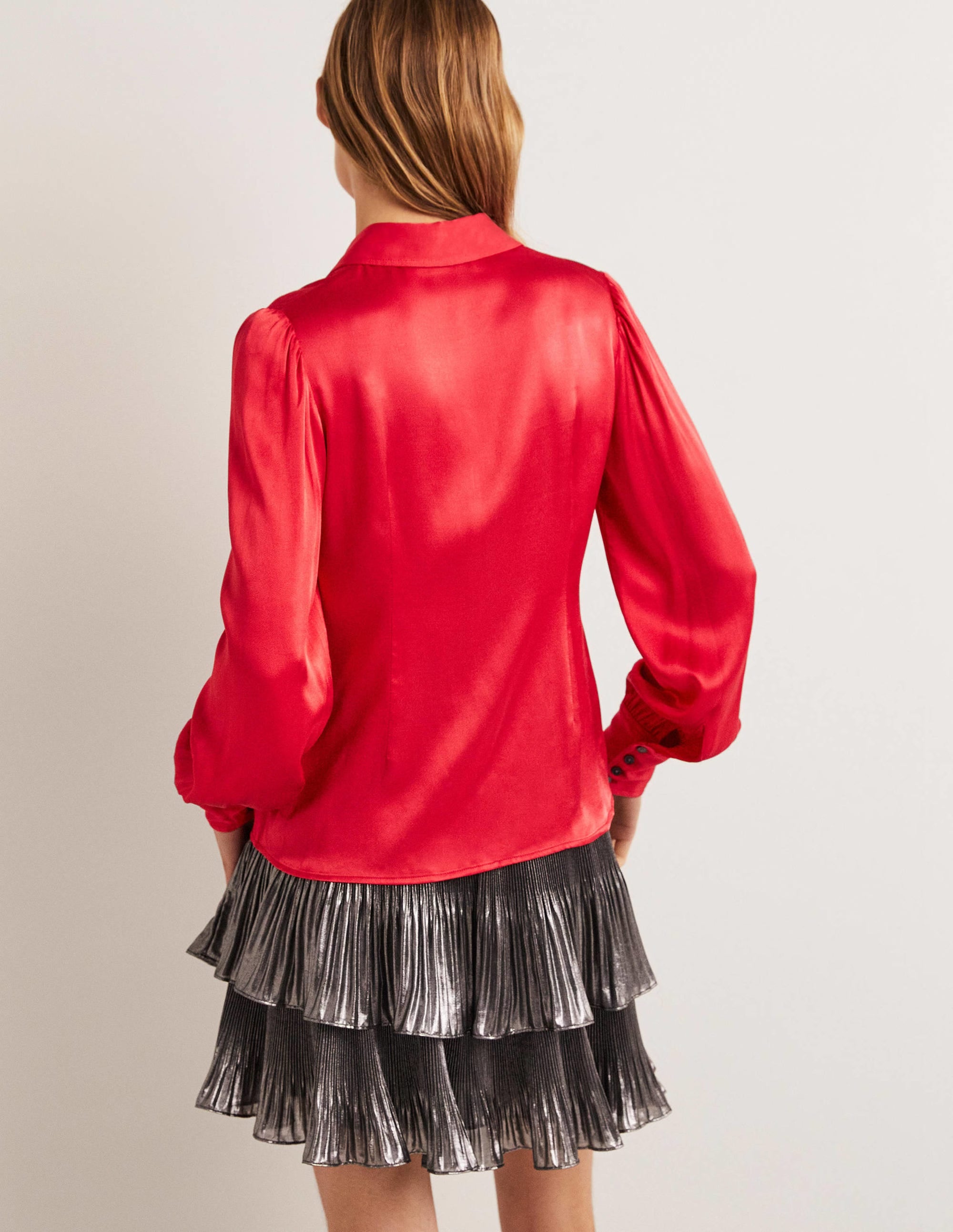 Chemise ajustée en satin à pinces-Rouge tarte aux fraises - Image 3